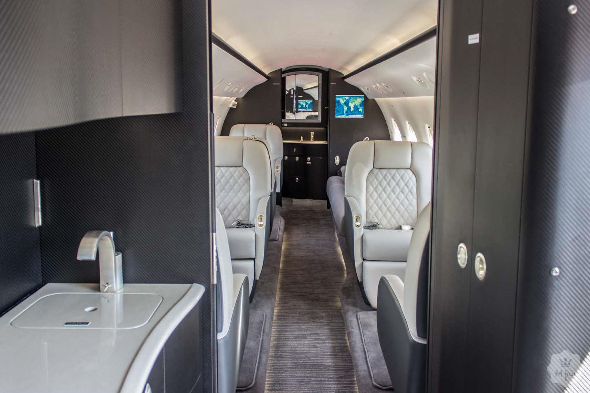 Продажа частного реактивного самолета Gulfstream G200 '2008