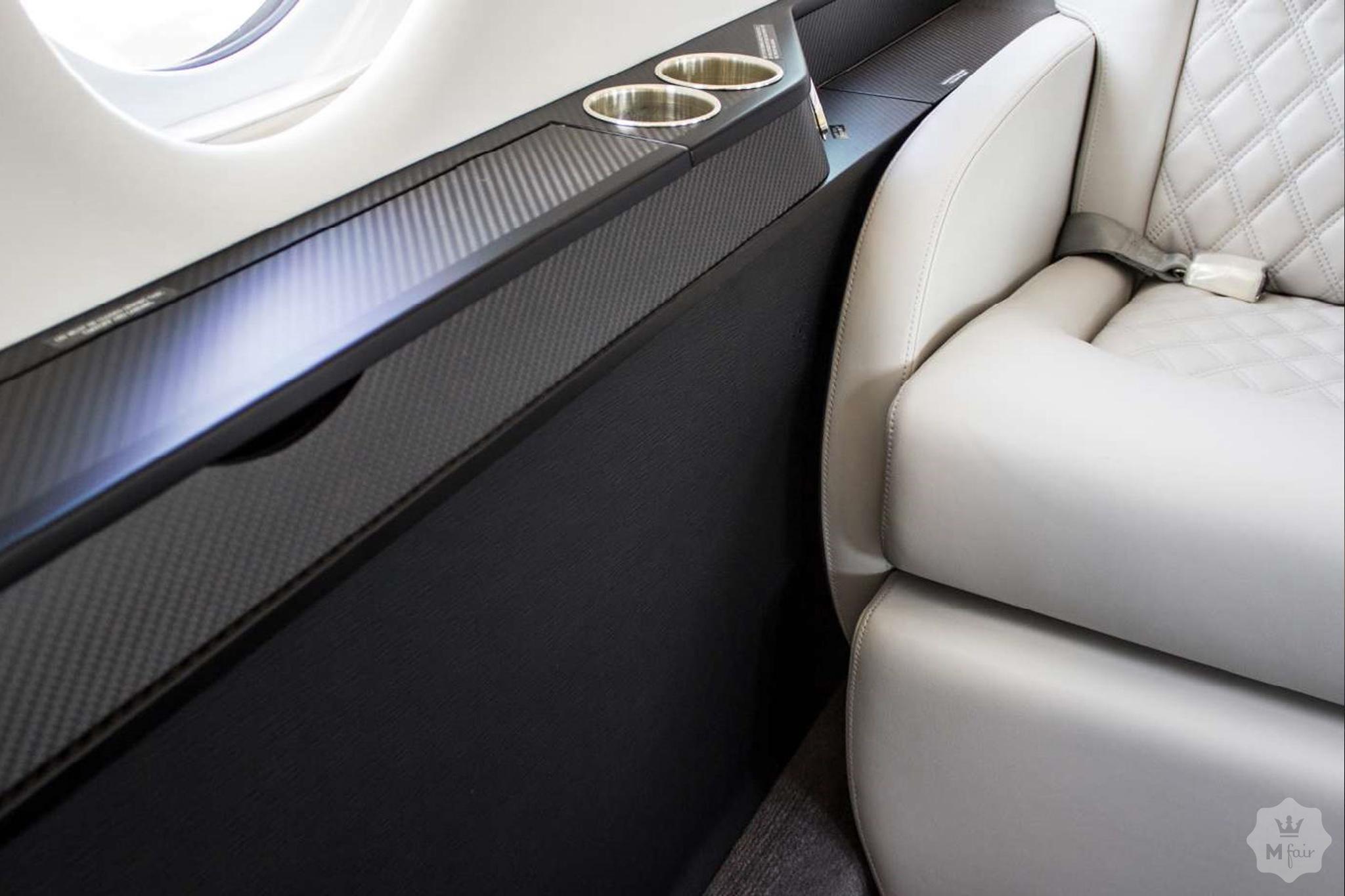 Продажа частного реактивного самолета Gulfstream G200 '2008