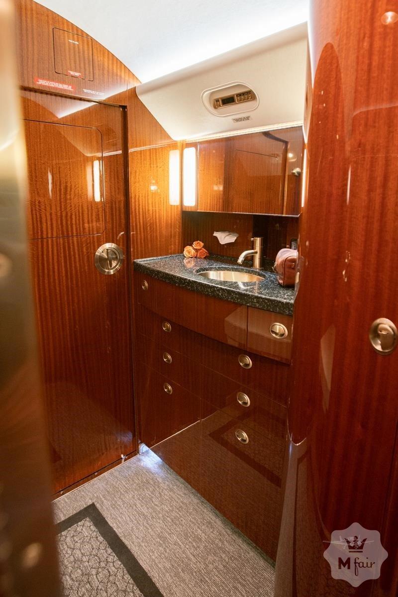 Продажа частного самолета Gulfstream G450 '2012