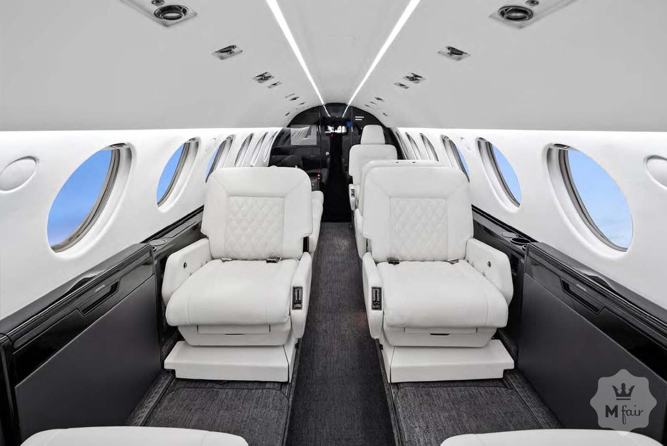 Продажа дальнемагистрального бизнес-джета Dassault Falcon 50 '1982