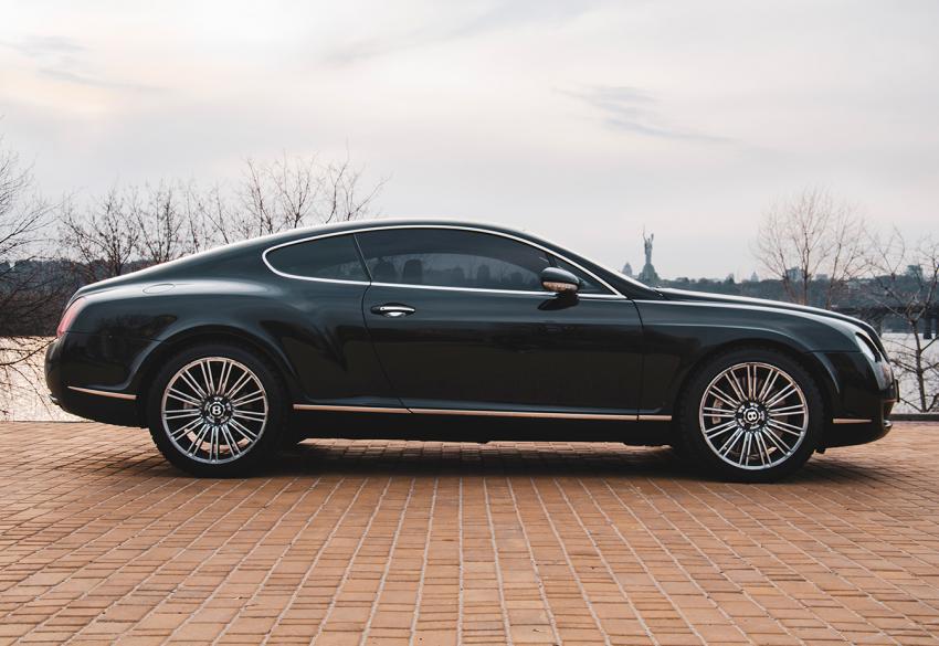 Аренда Bentley Continental GT без водителя в Киеве