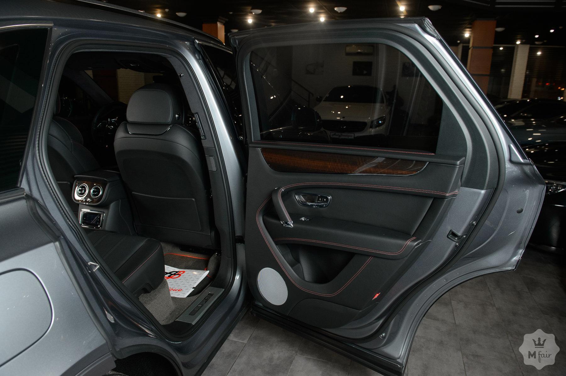 Продажа люксового Бентли Бентайга W12 '2017 в Одессе