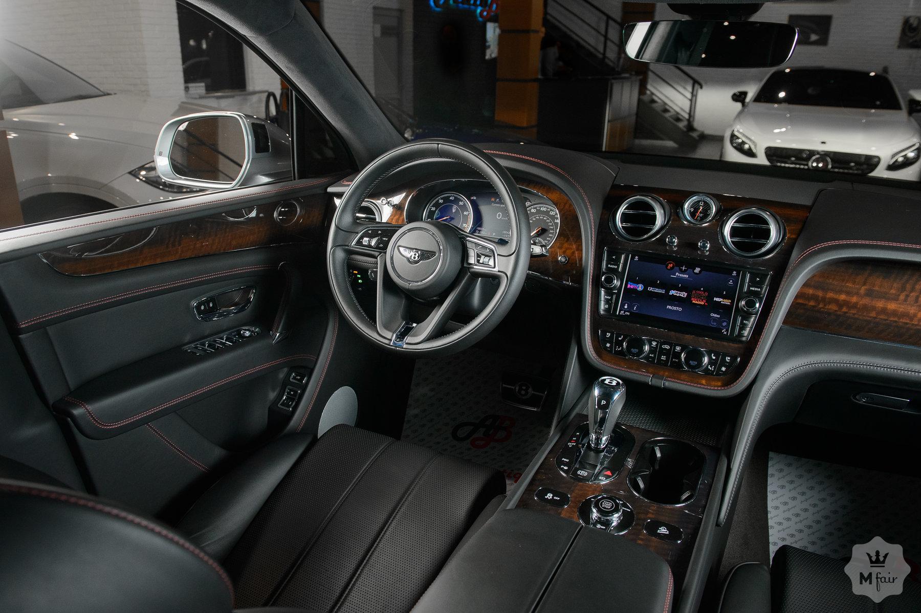 Продажа люксового Бентли Бентайга W12 '2017 в Одессе