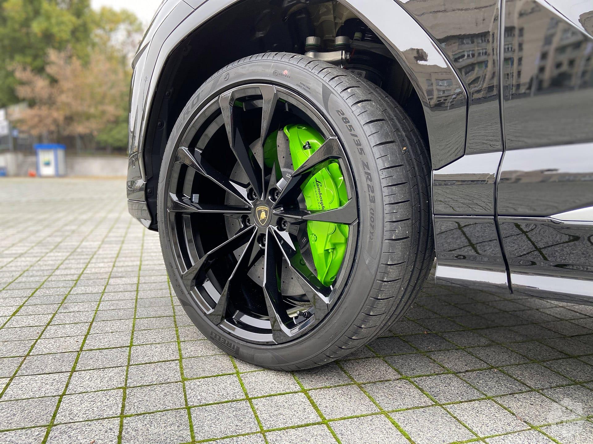 Продажа спортивного кроссовера Lamborghini Urus 4.0 AMT 4WD '2020 в Киеве