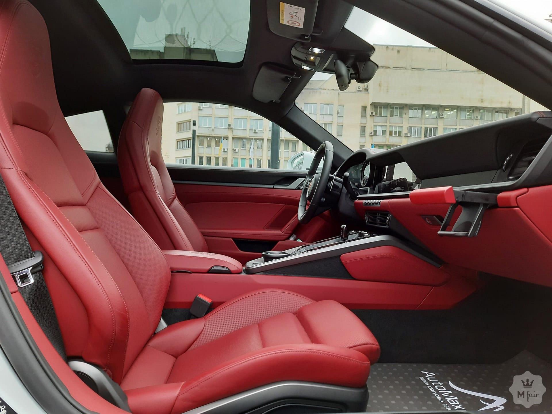 Продажа спорткара Porsche 911 Carrera 4S '2019 в Киеве