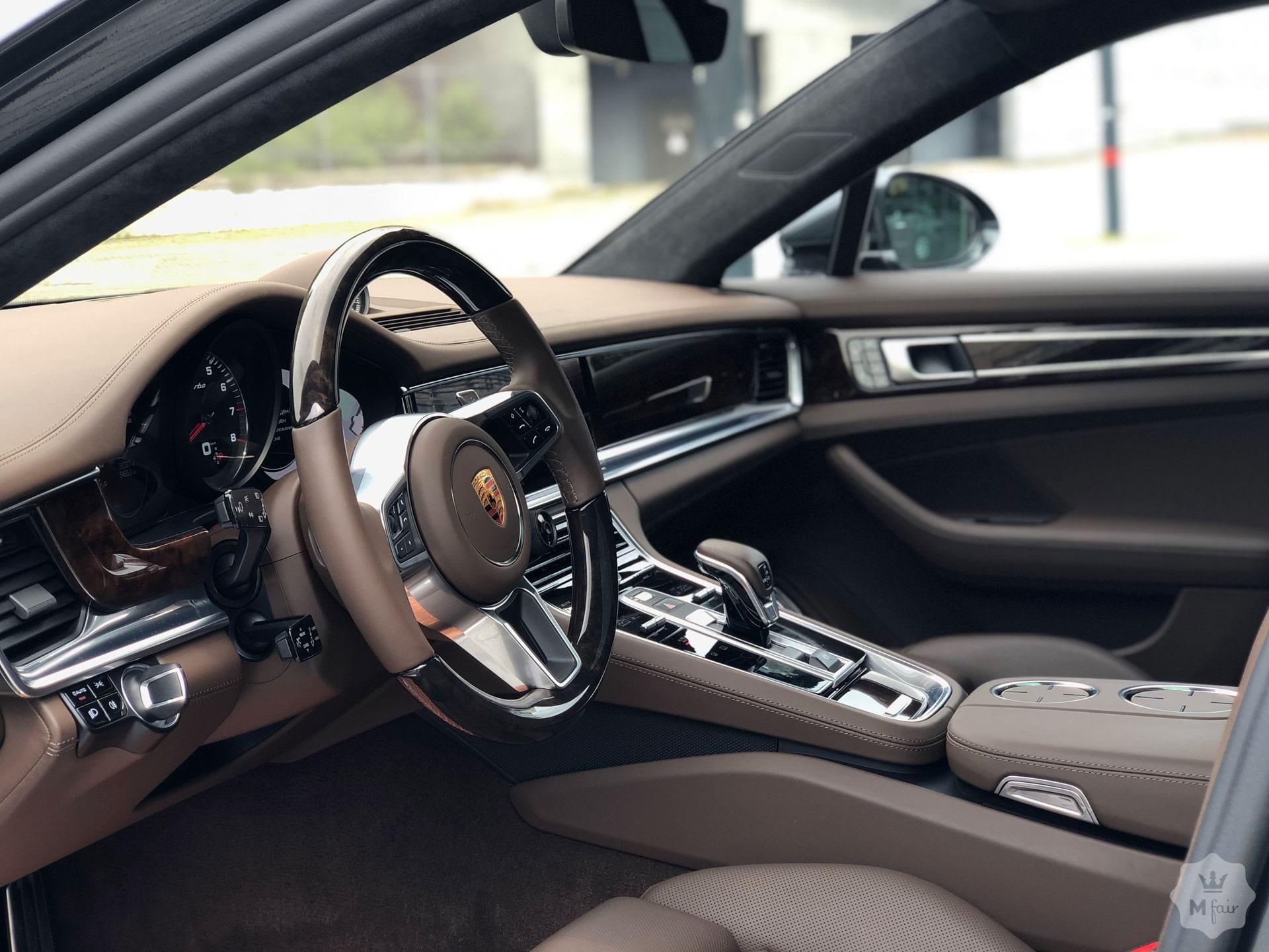 Продажа официального Porsche Panamera Turbo Long '2017 в Киеве