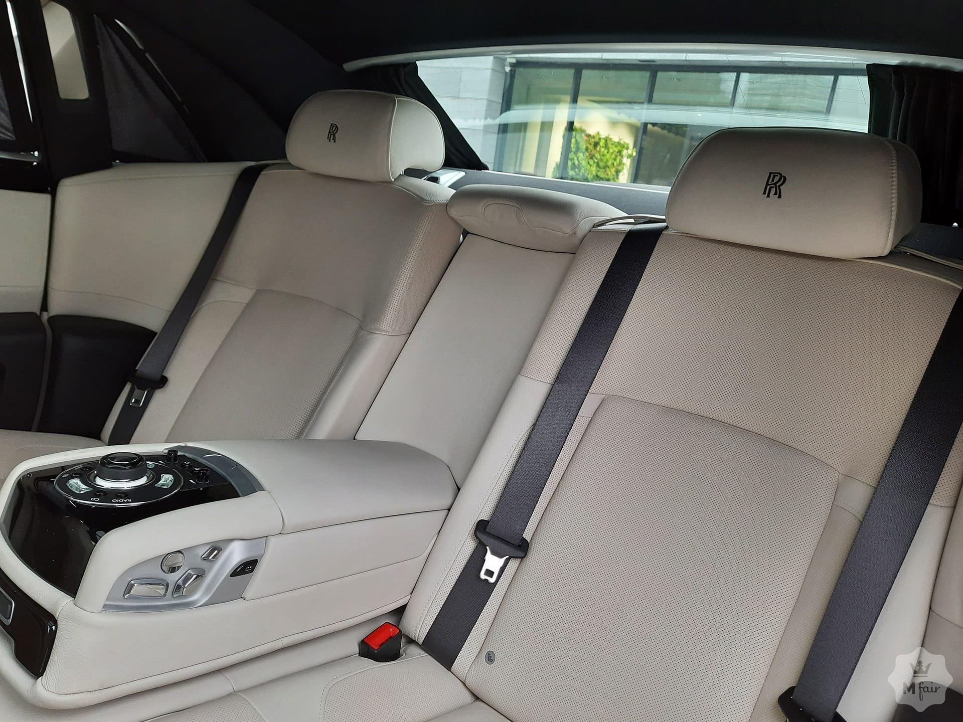 Продажа официального Rolls-Royce Ghost '2013 в Киеве