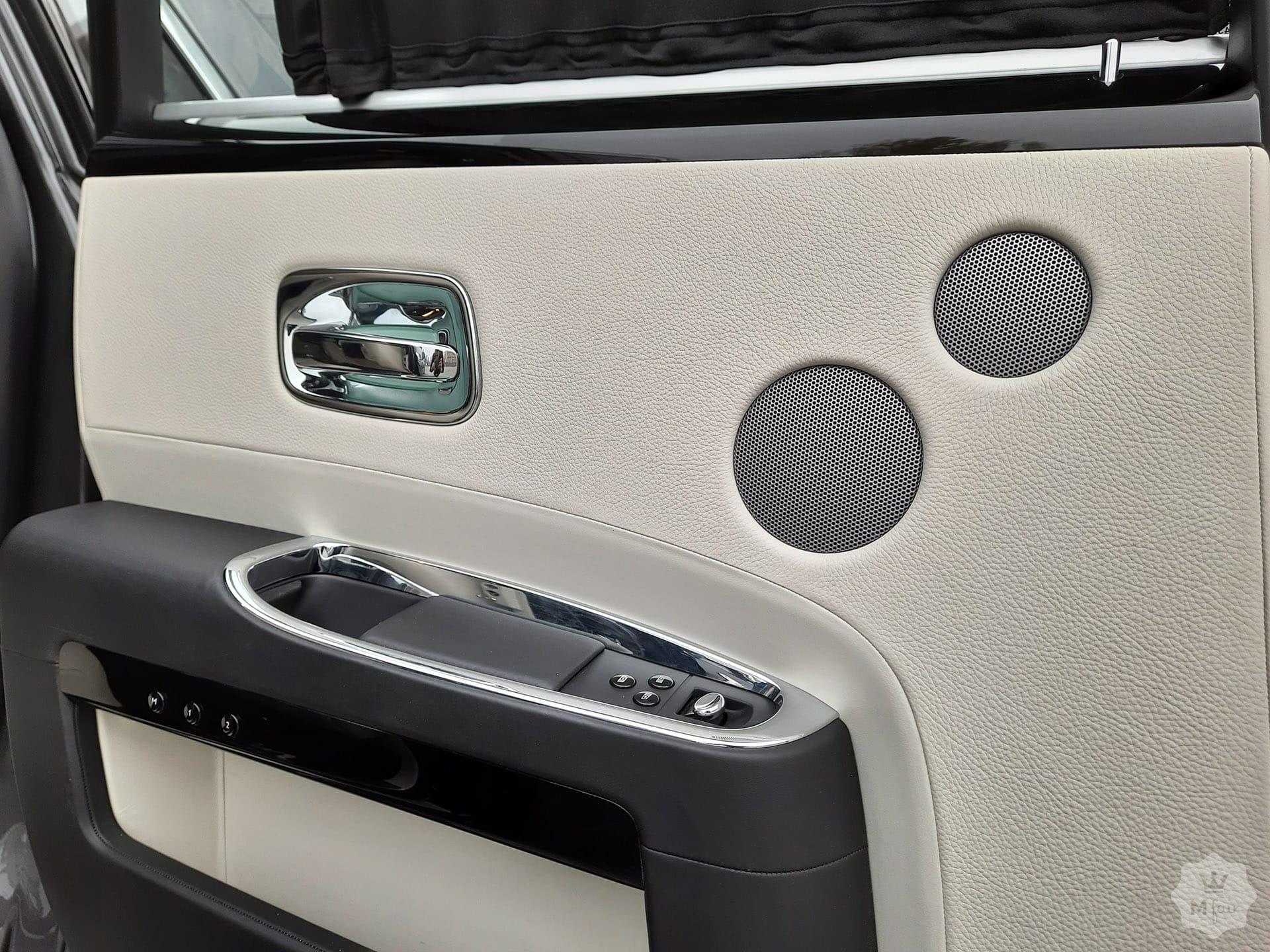 Продажа официального Rolls-Royce Ghost '2013 в Киеве