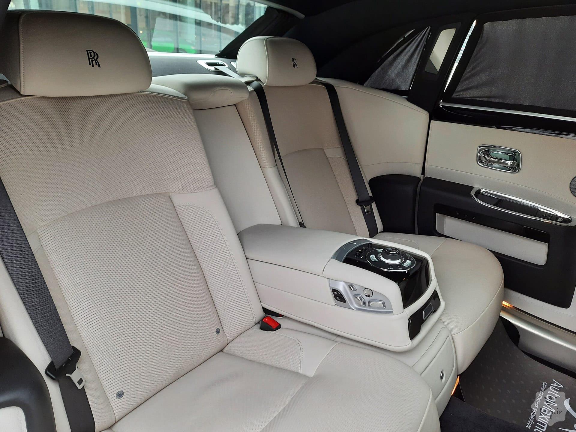 Продажа официального Rolls-Royce Ghost '2013 в Киеве