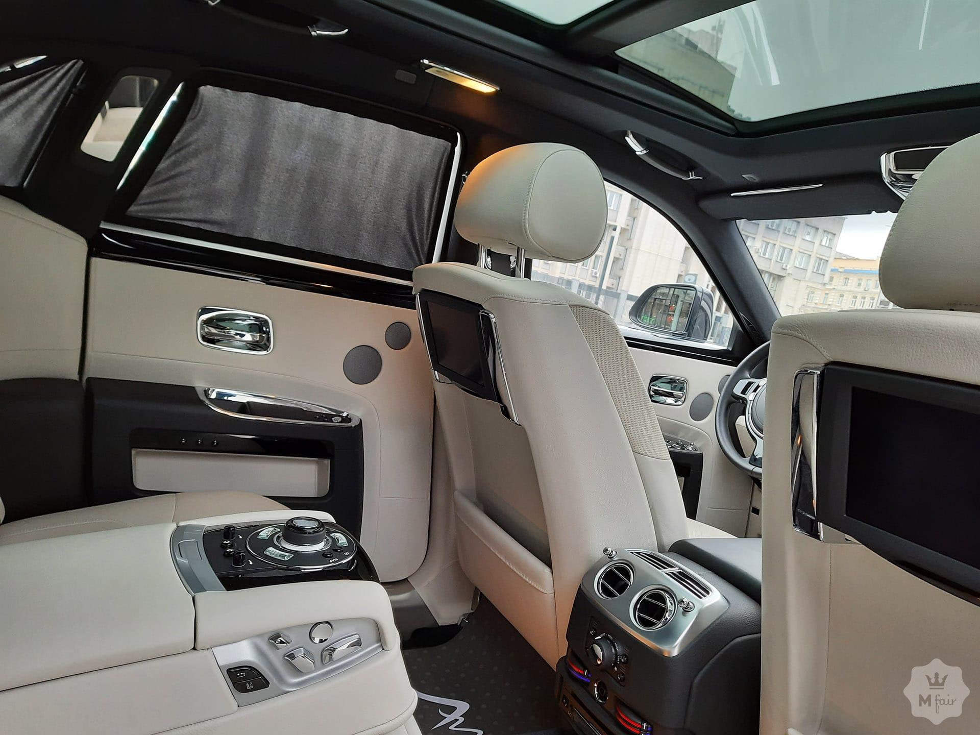 Продажа официального Rolls-Royce Ghost '2013 в Киеве
