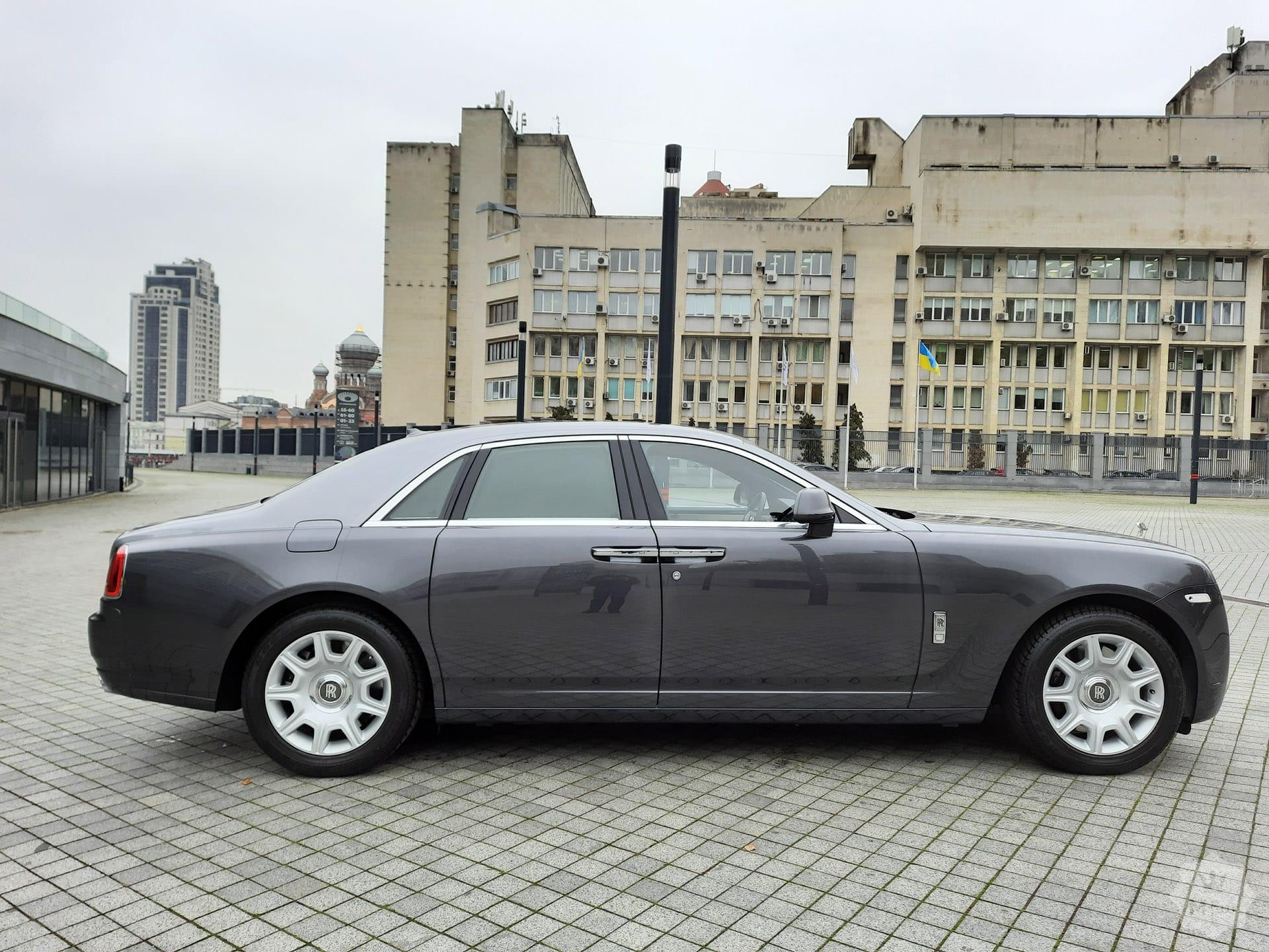 Продажа официального Rolls-Royce Ghost '2013 в Киеве