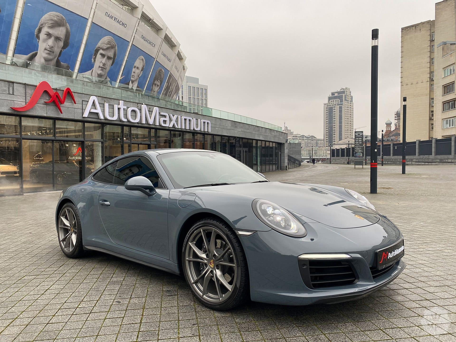 Продажа спорткара Porsche 911 Carrera 4 '2017 в Киеве