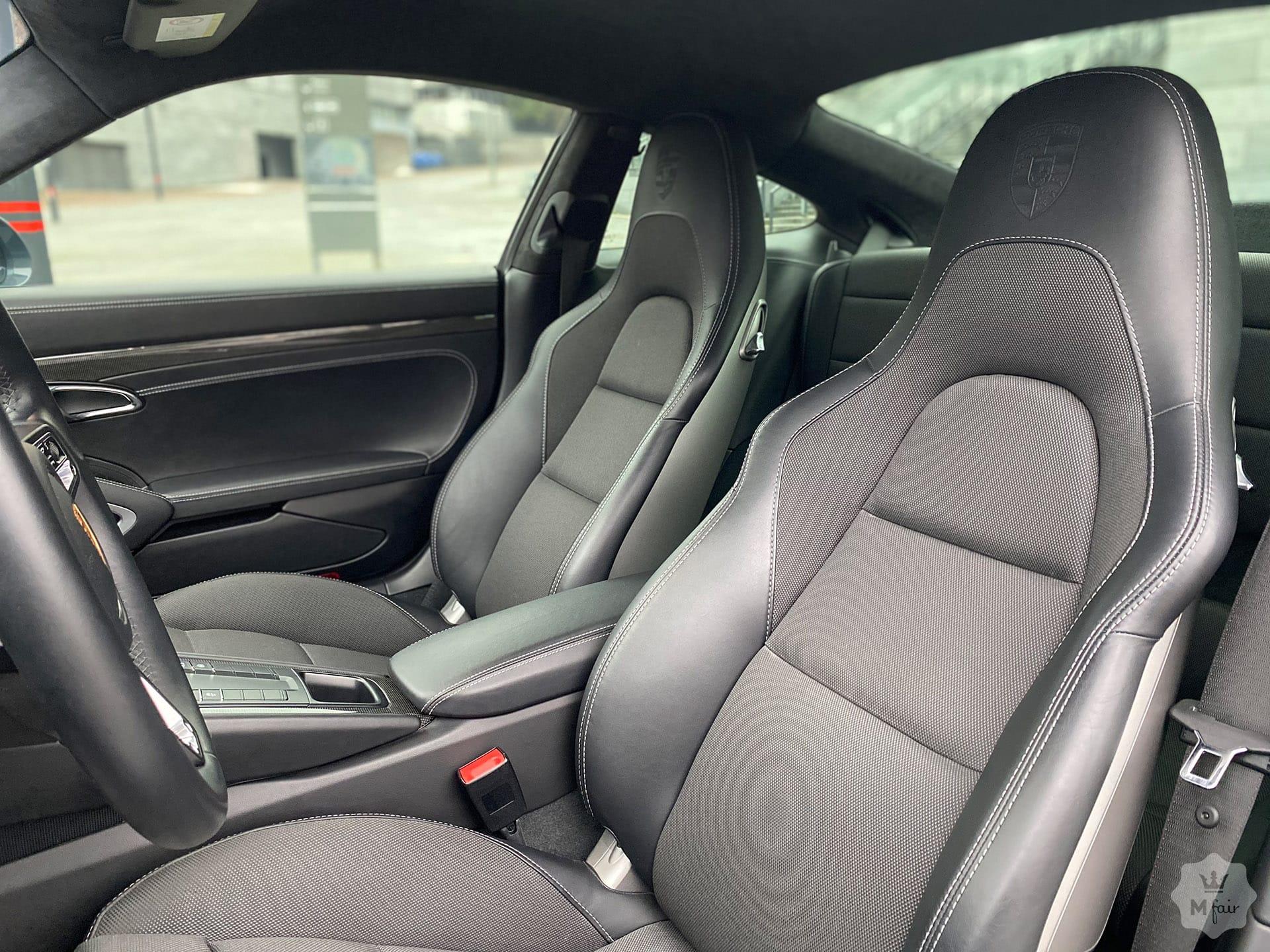 Продажа спорткара Porsche 911 Carrera 4 '2017 в Киеве