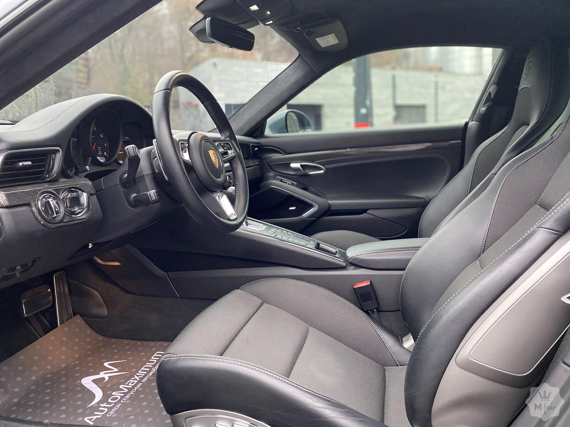 Продажа спорткара Porsche 911 Carrera 4 '2017 в Киеве