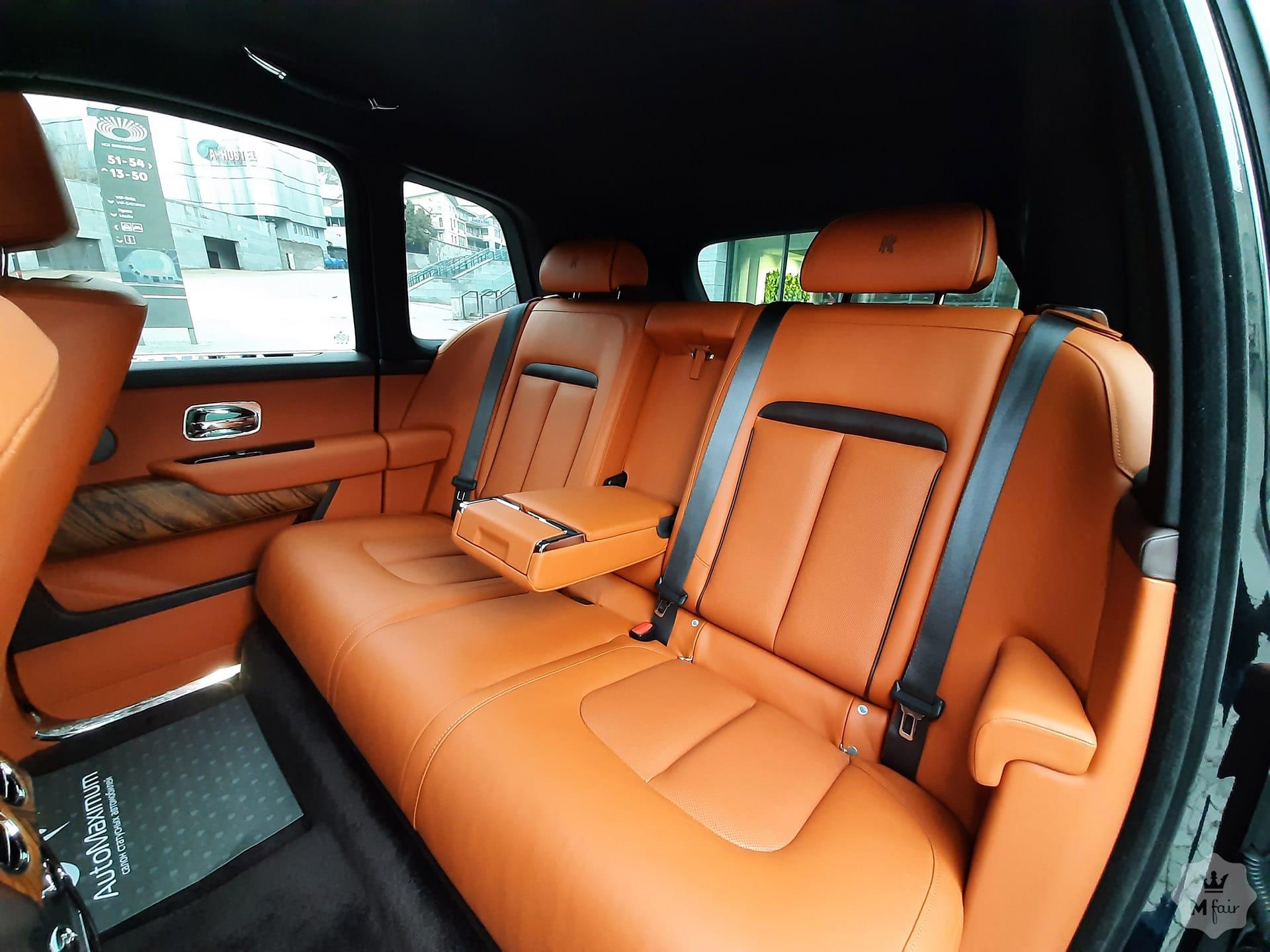 Продажа люксового внедорожника Rolls Royce Cullinan '2019 в Киеве