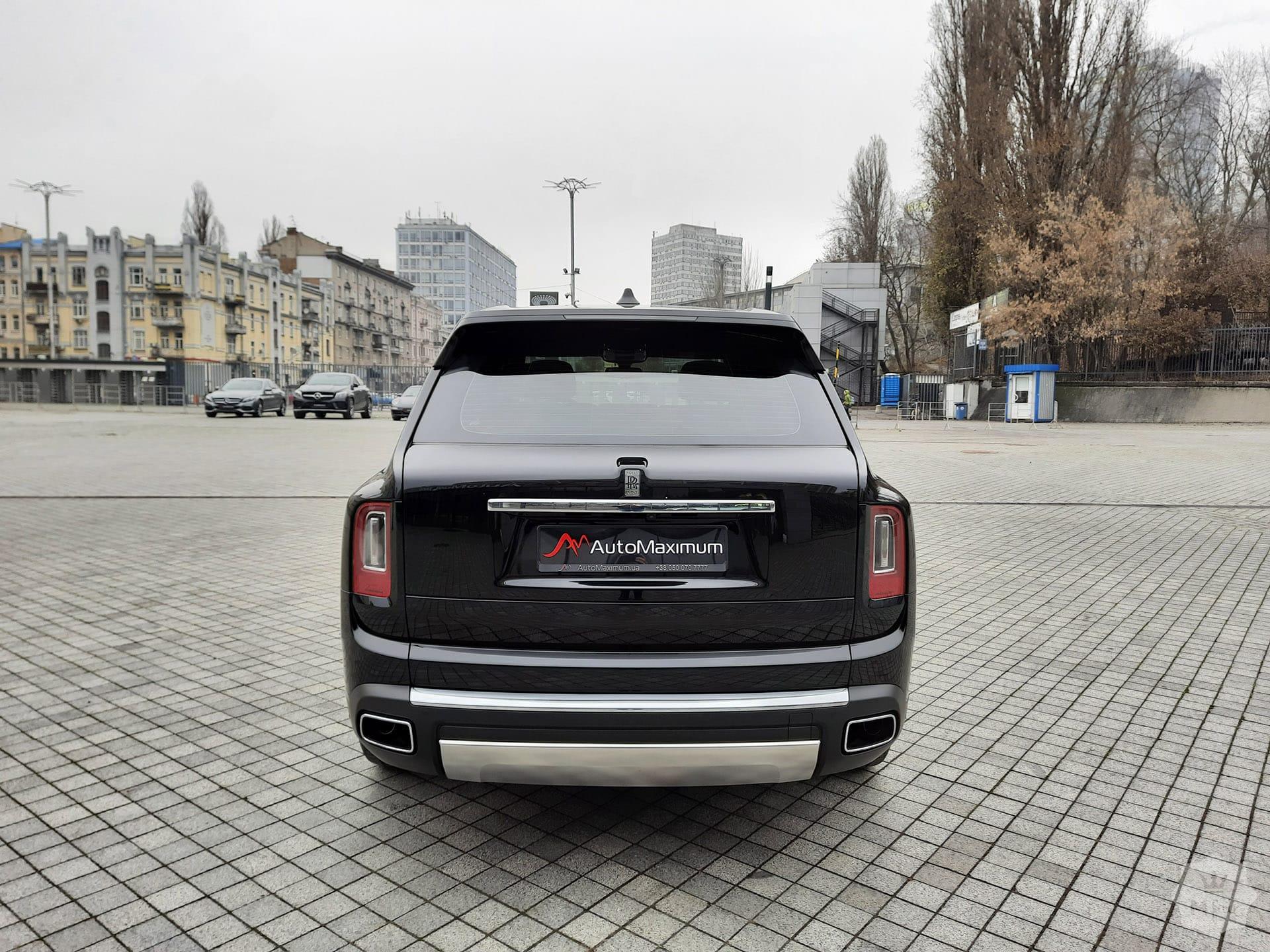 Продажа люксового внедорожника Rolls Royce Cullinan '2019 в Киеве