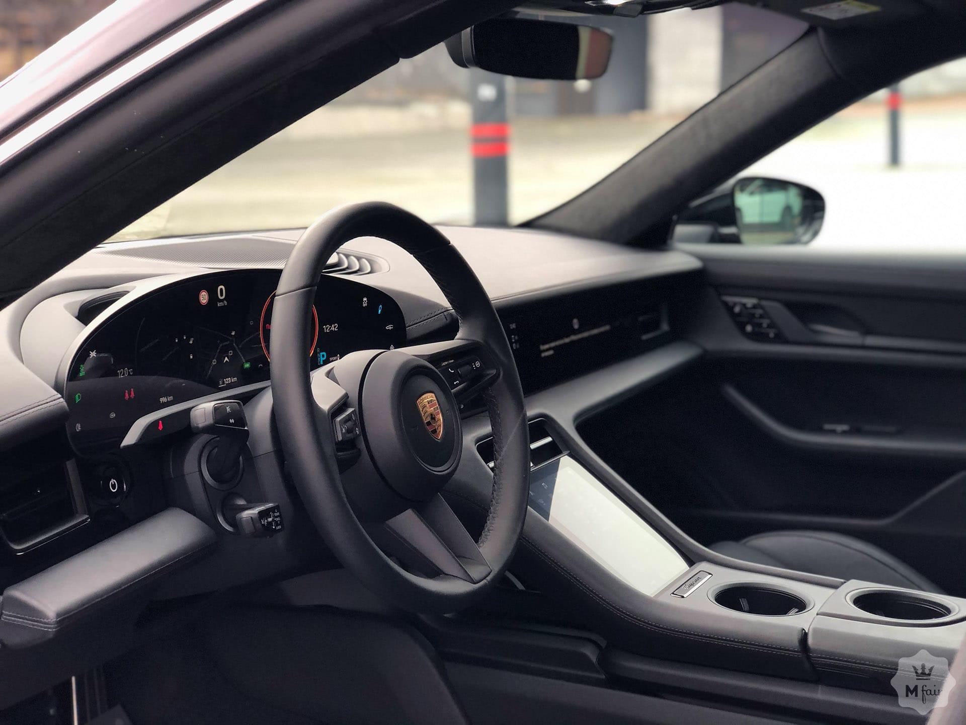 Продажа нового спорткара Porsche Taycan Turbo '2020 в Киеве