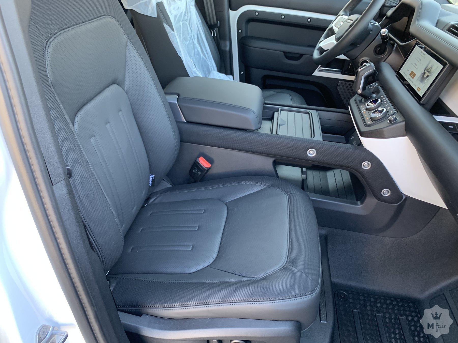 Продажа нового Land Rover Defender P400 X-Dynamic '2021 в Киеве