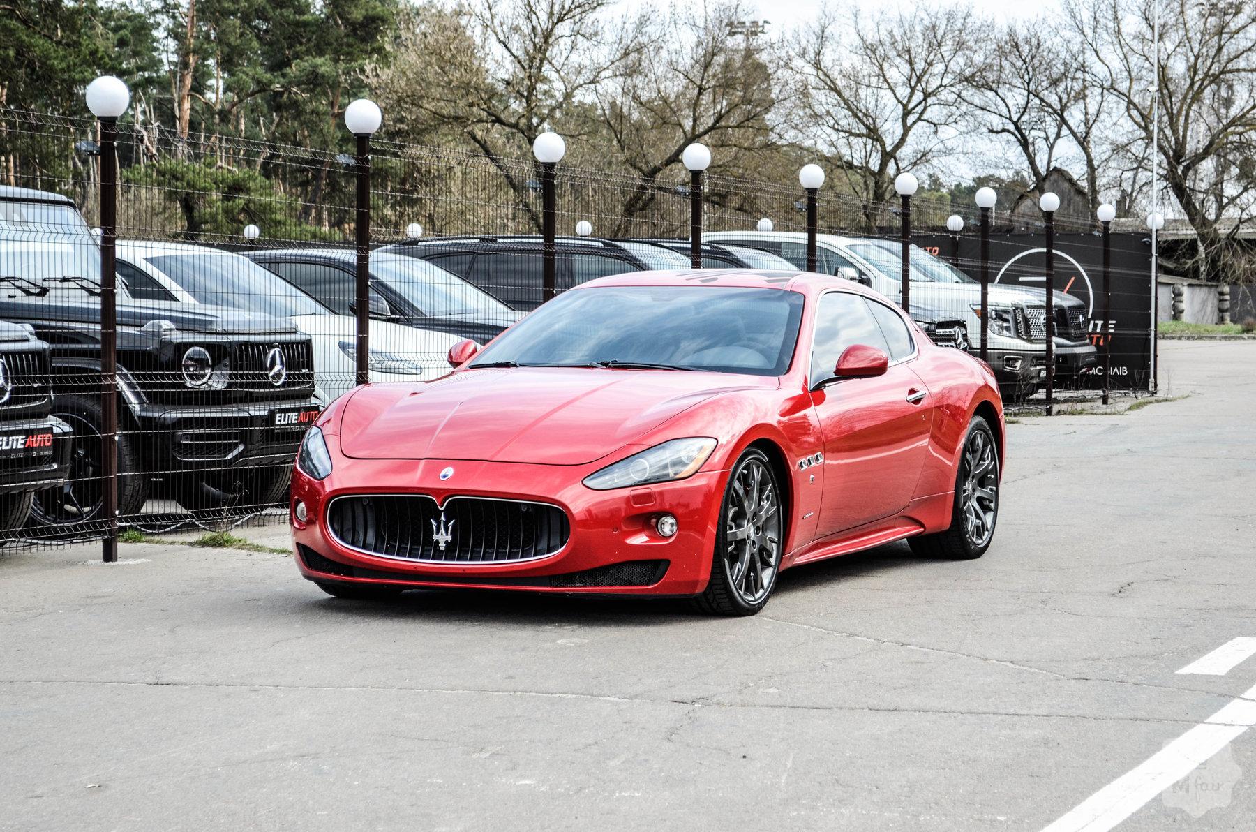 Продажа спорткара Maserati GranTurismo S '2009 в Киеве