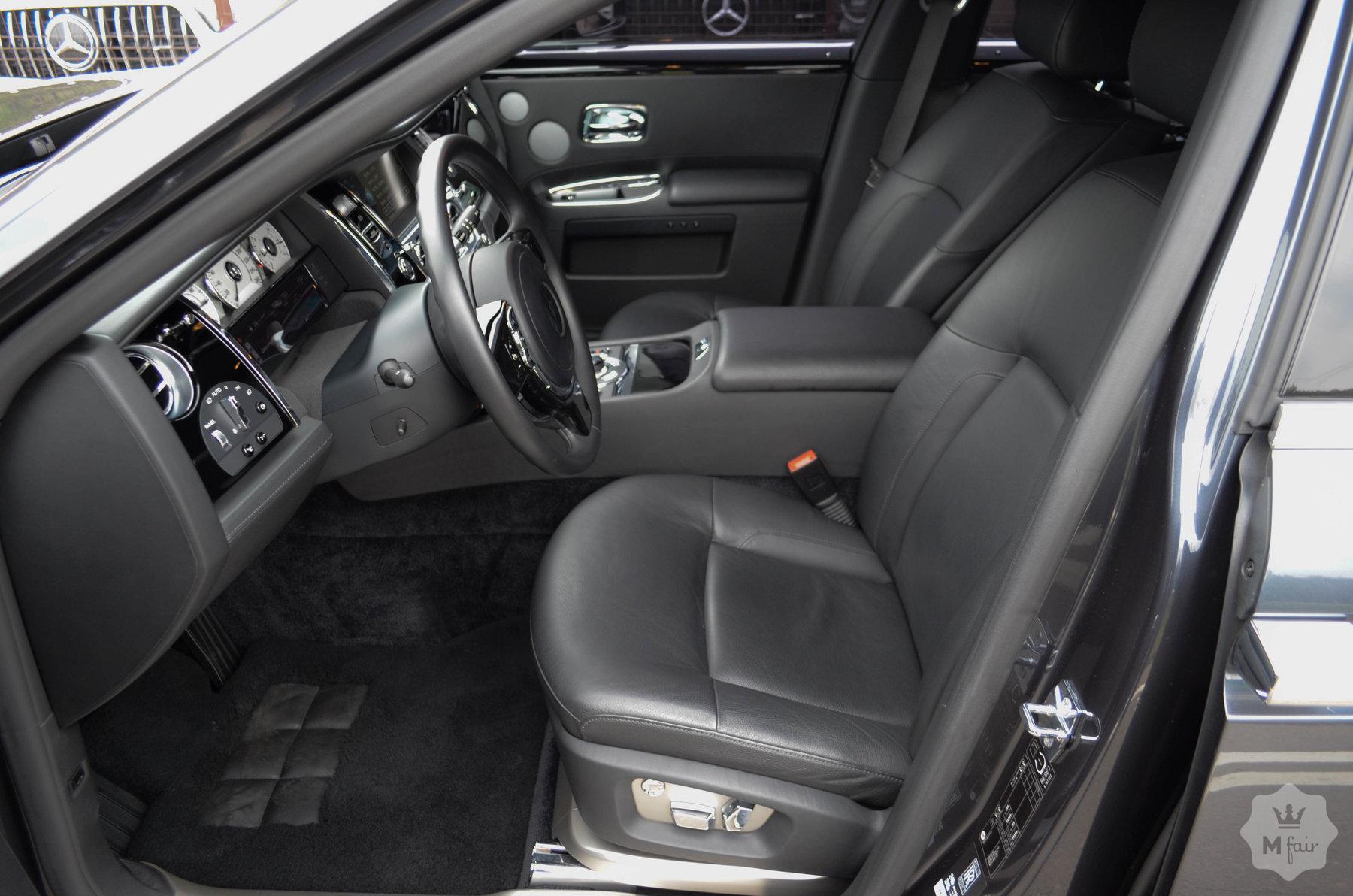 Продажа официального Rolls-Royce Ghost '2010 в Киеве