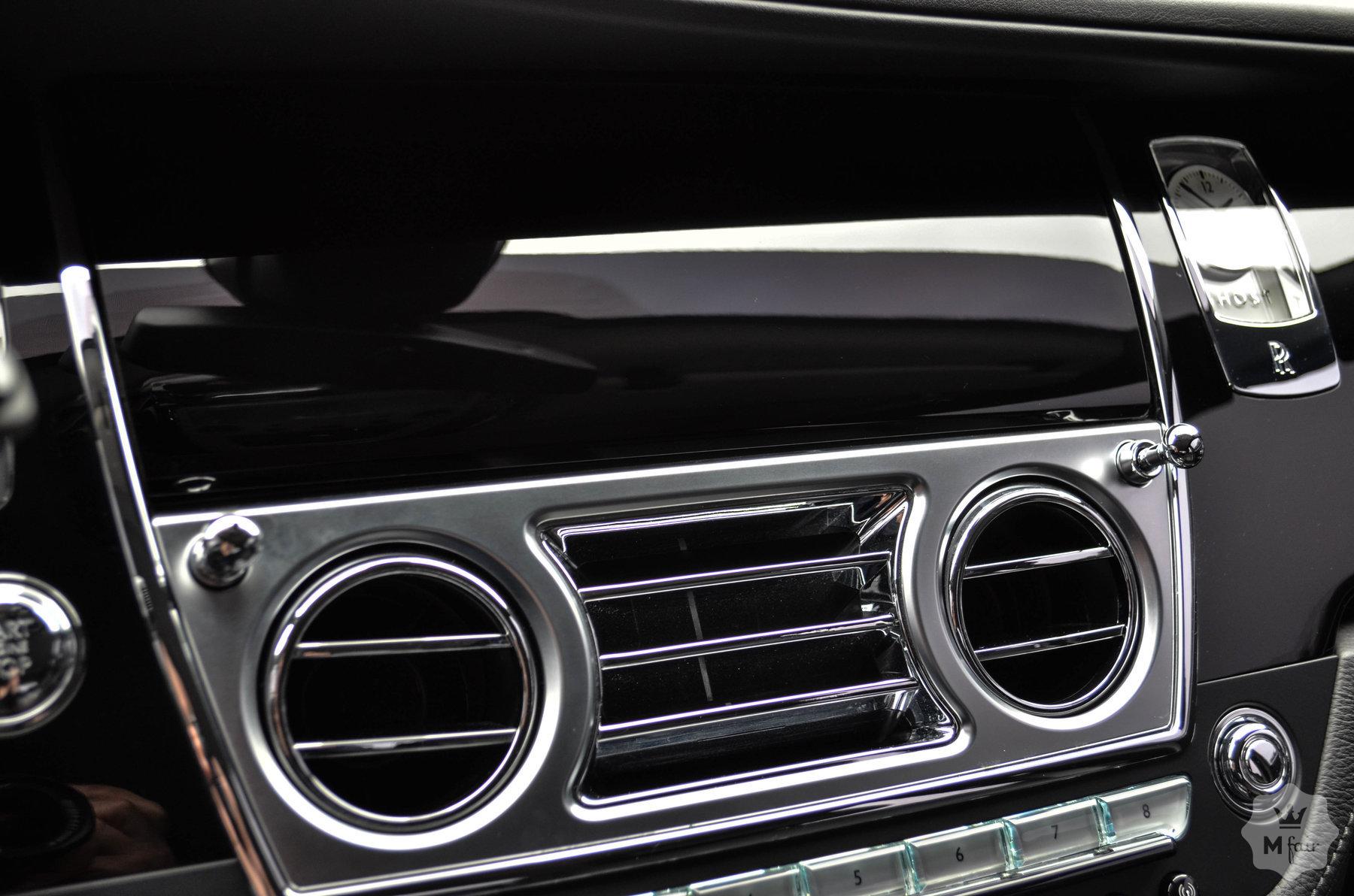 Продажа официального Rolls-Royce Ghost '2010 в Киеве