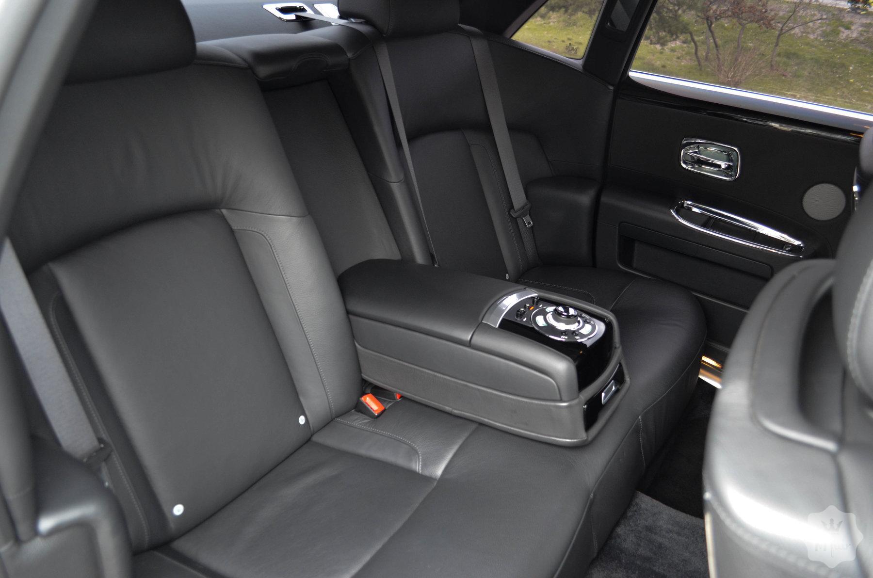 Продажа официального Rolls-Royce Ghost '2010 в Киеве