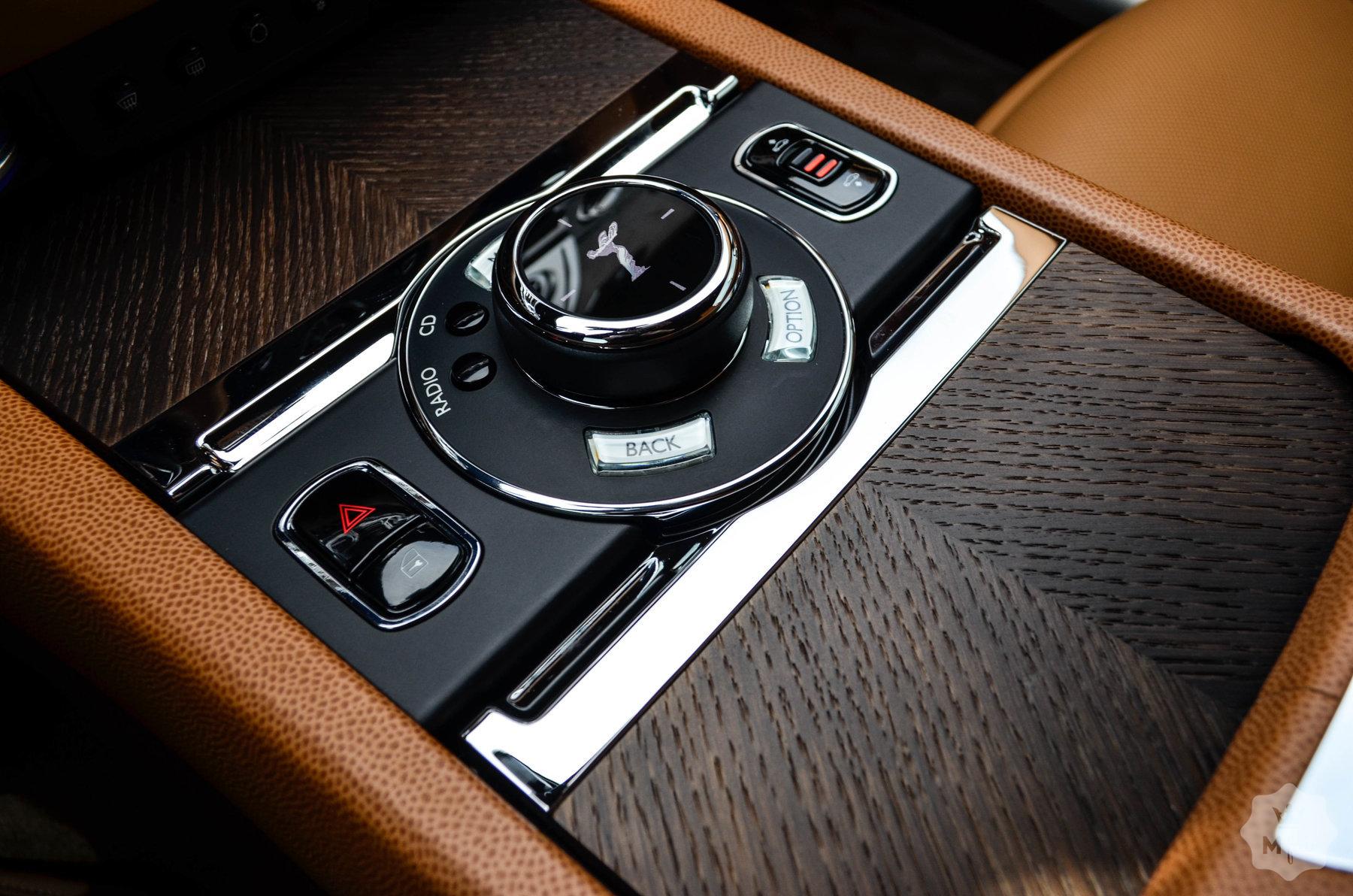 Продажа роскошного купе Rolls-Royce Wraith '2015 в Киеве