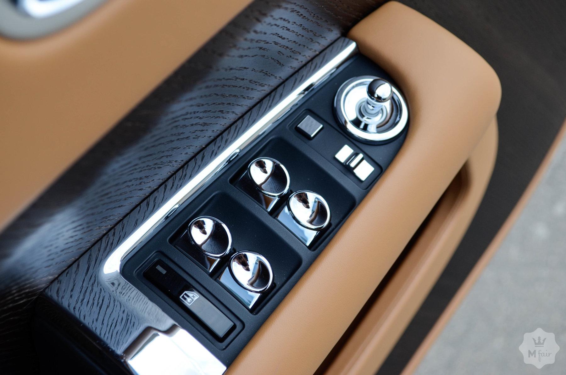 Продажа роскошного купе Rolls-Royce Wraith '2015 в Киеве