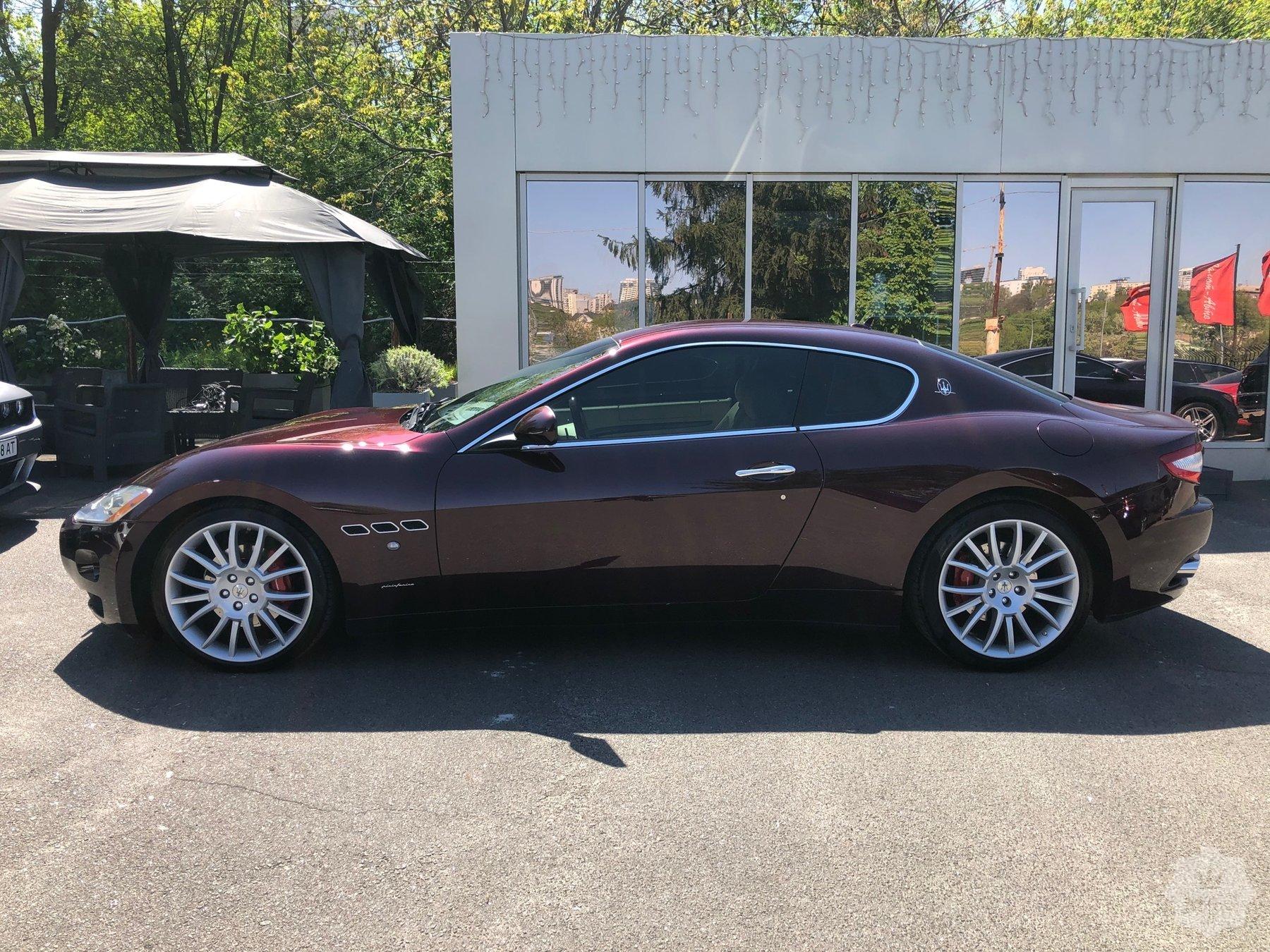 Продажа официального купе Maserati GranTurismo '2008 в Киеве