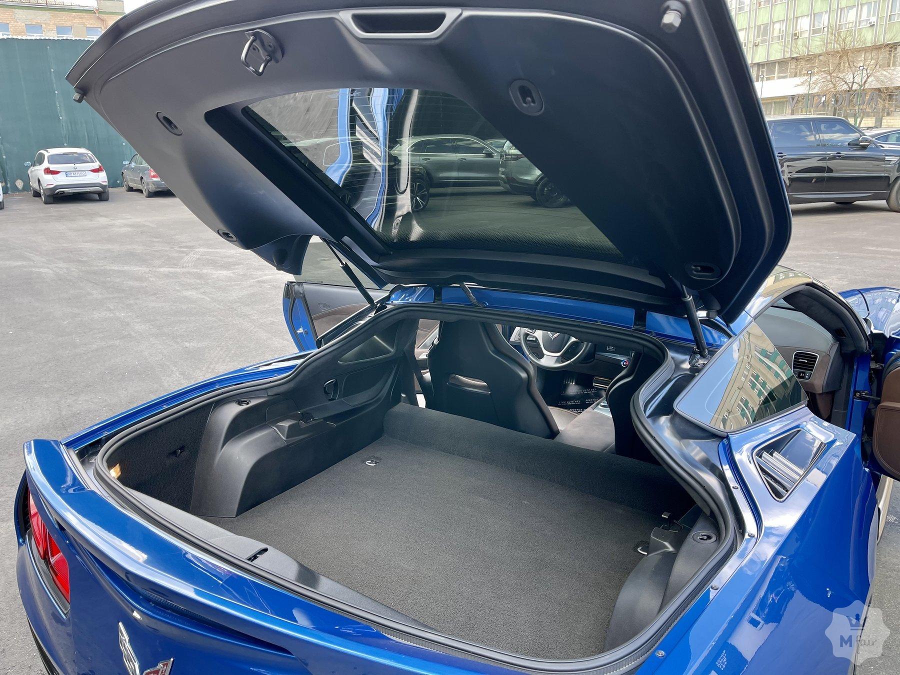 Продажа спорткара Chevrolet Corvette Stingray Z51 '2015 в Киеве