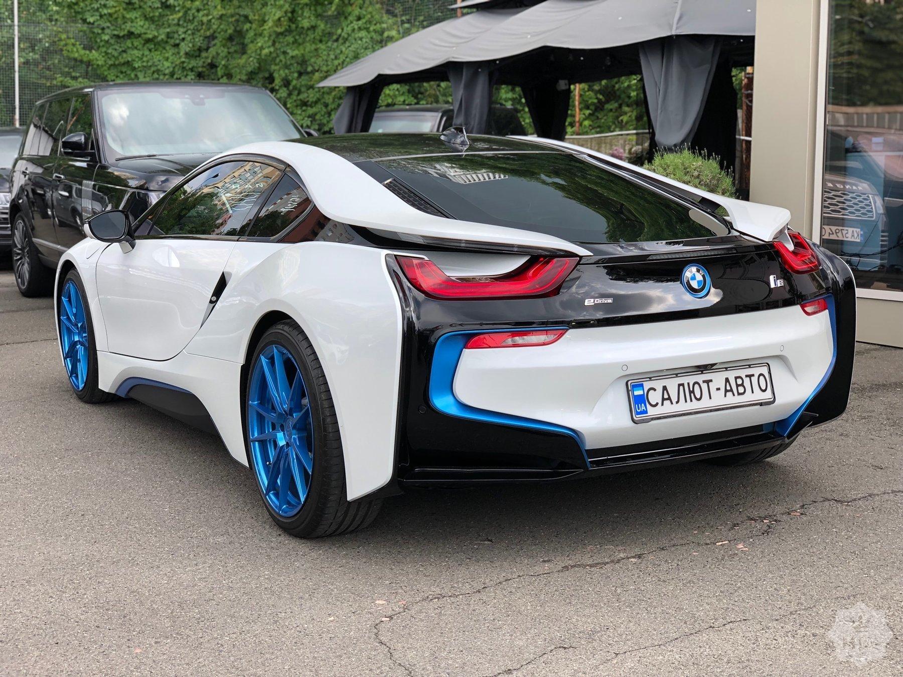 Продажа спорткара BMW i8 '2014 в Киеве