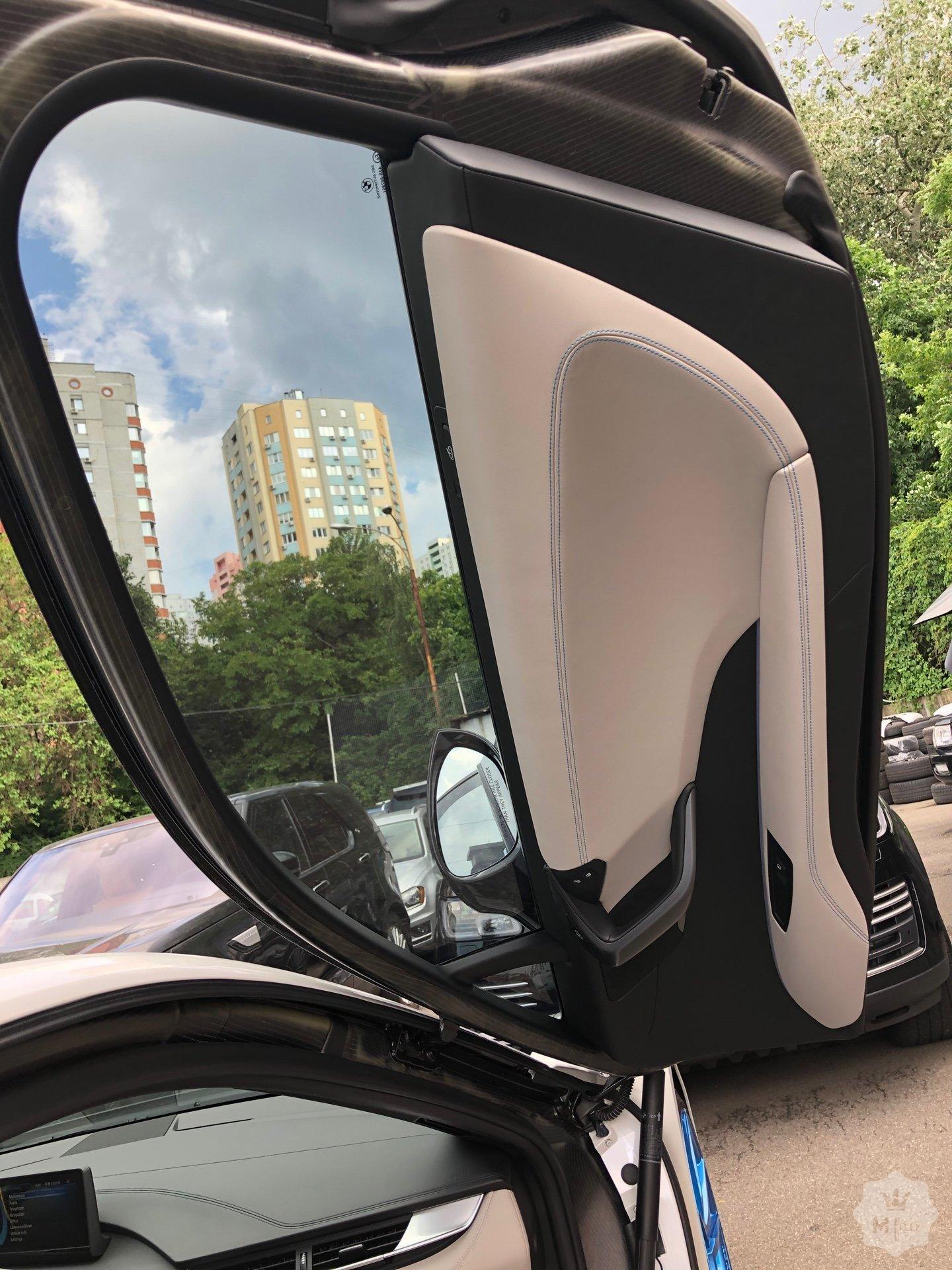 Продажа спорткара BMW i8 '2014 в Киеве