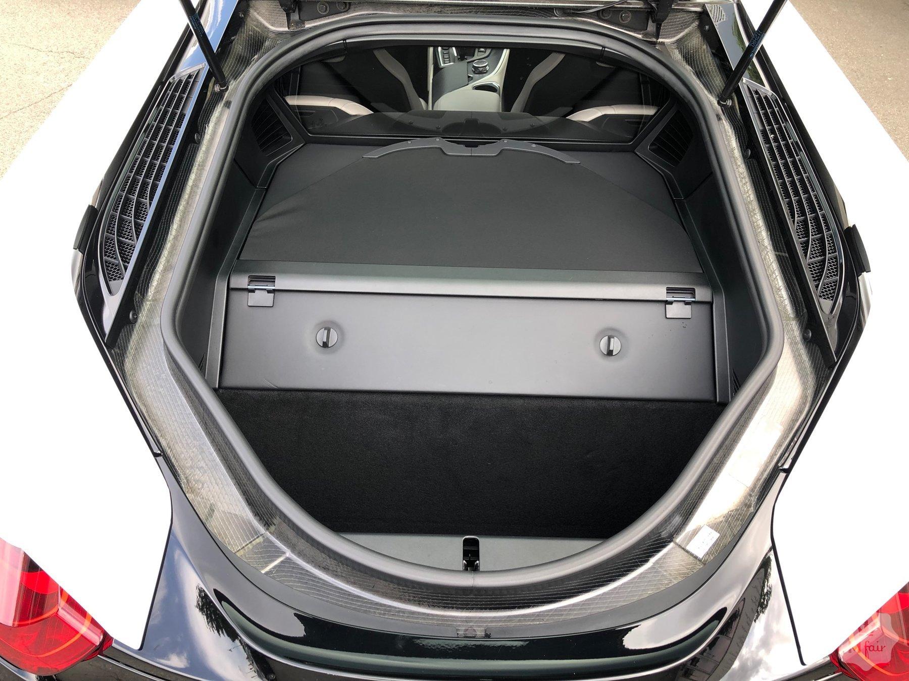 Продажа спорткара BMW i8 '2014 в Киеве