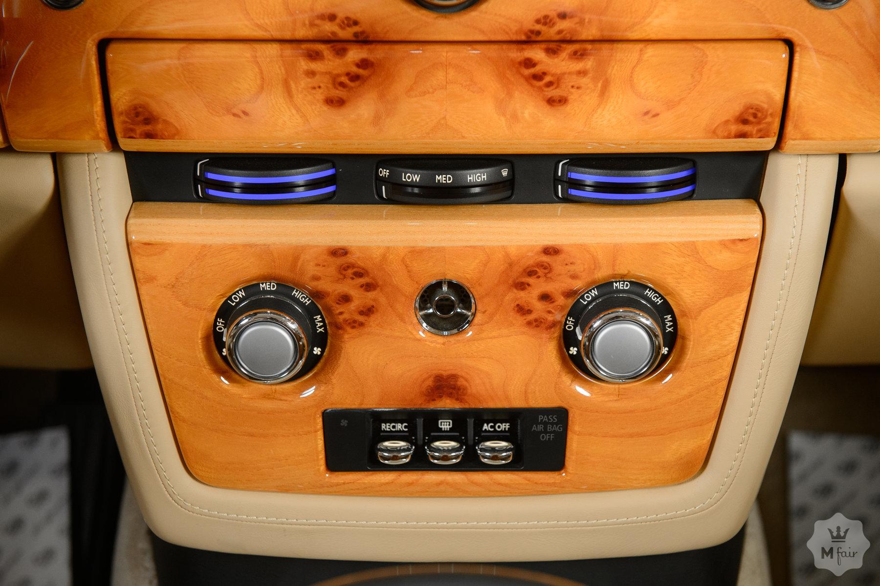 Продажа купе Rolls-Royce Phantom Coupe English White '2009 в Одессе