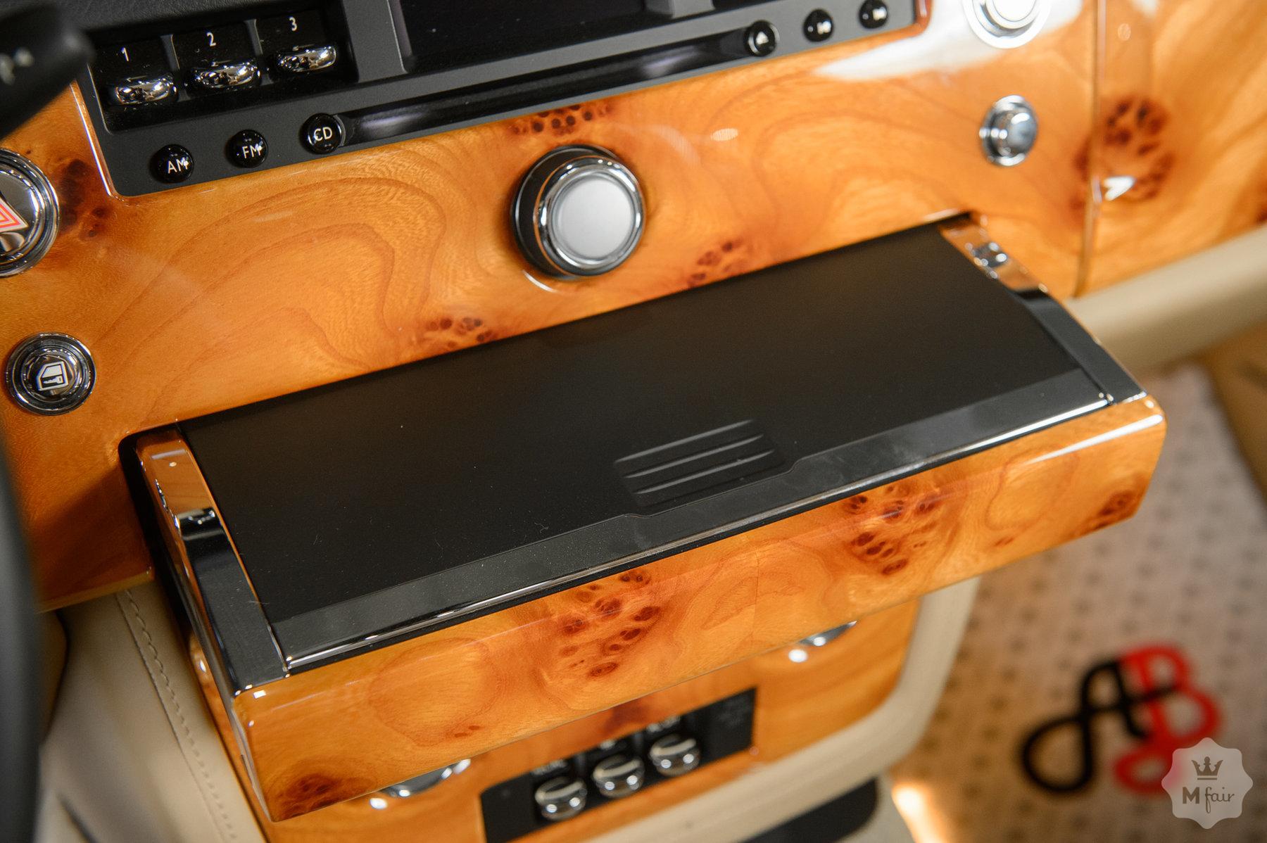 Продажа купе Rolls-Royce Phantom Coupe English White '2009 в Одессе