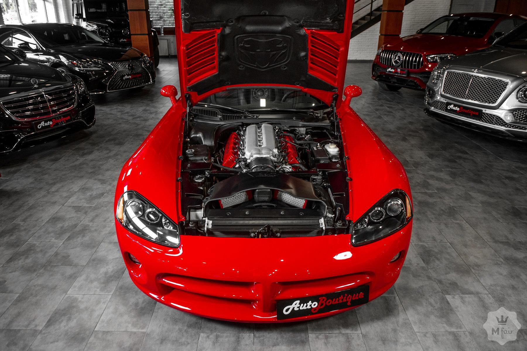 Продажа кабриолета Dodge Viper SRT 10 8.3 MT '2003 в Одессе