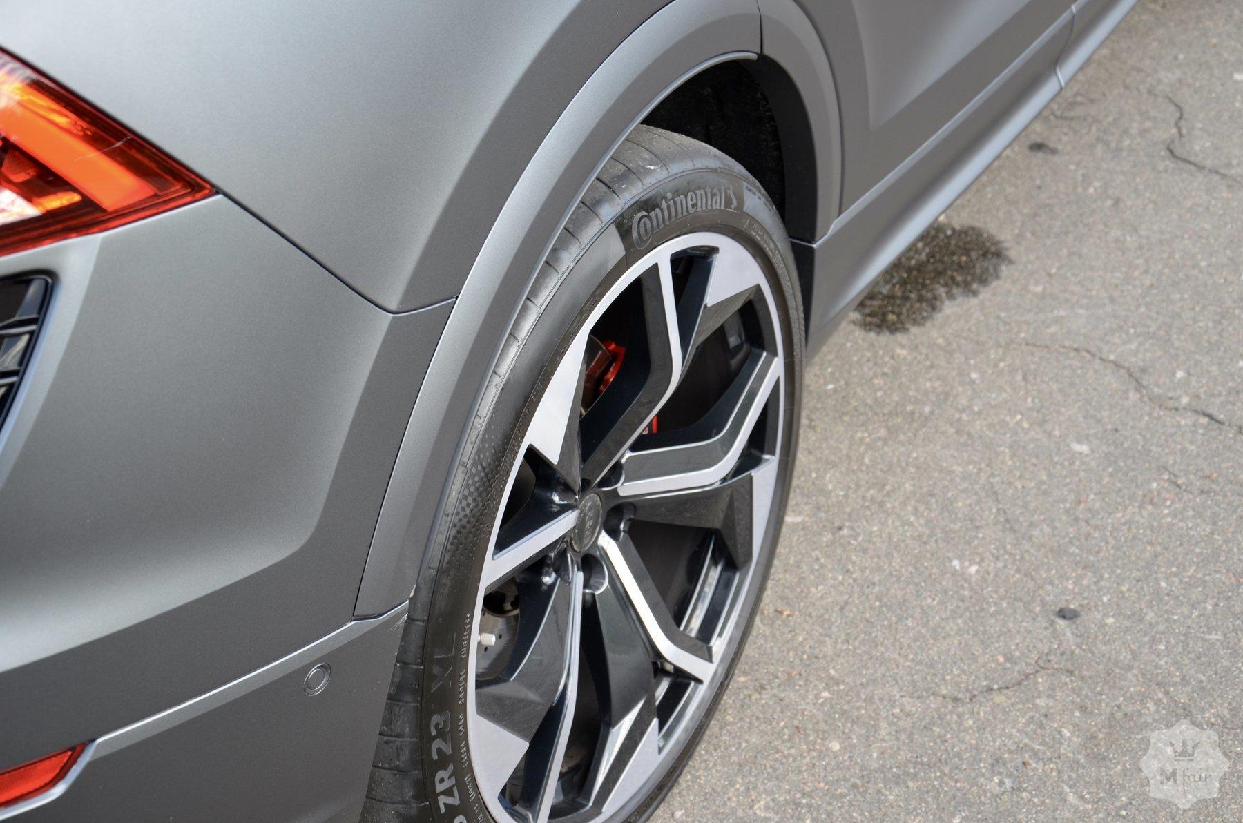 Продажа спортивного кроссовера Audi RS Q8 '2020 в Киеве