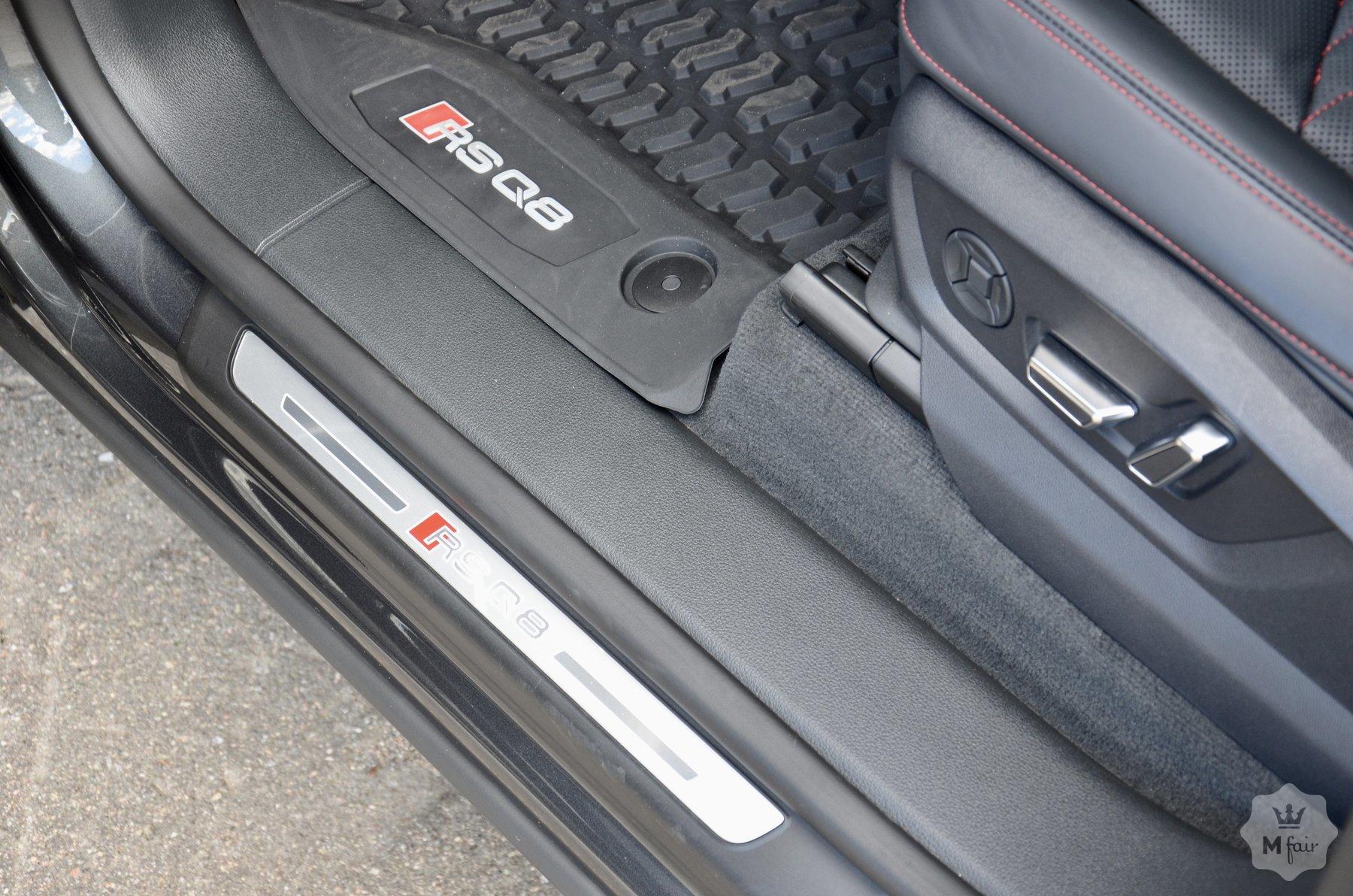 Продажа спортивного кроссовера Audi RS Q8 '2020 в Киеве