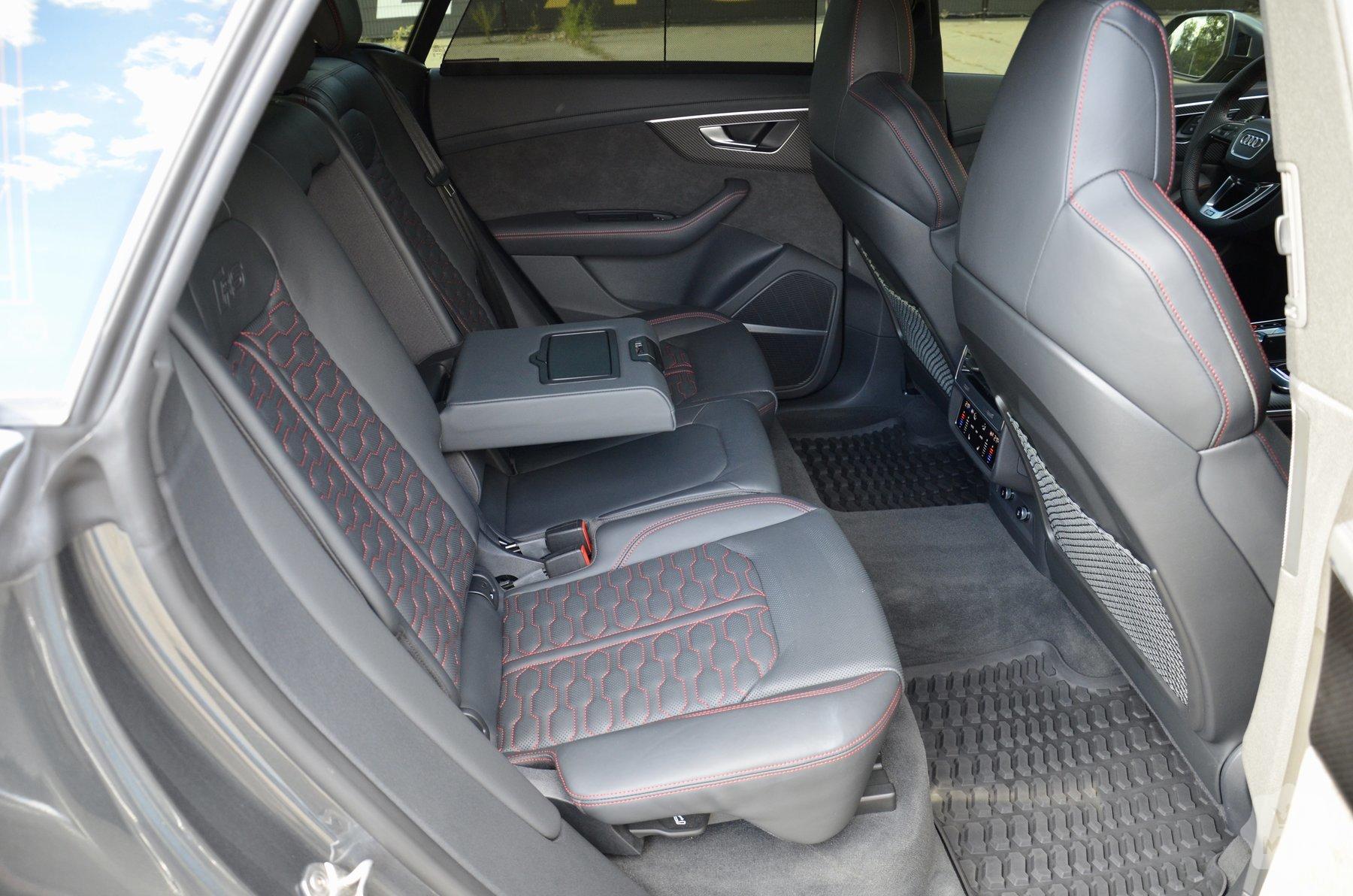 Продажа спортивного кроссовера Audi RS Q8 '2020 в Киеве