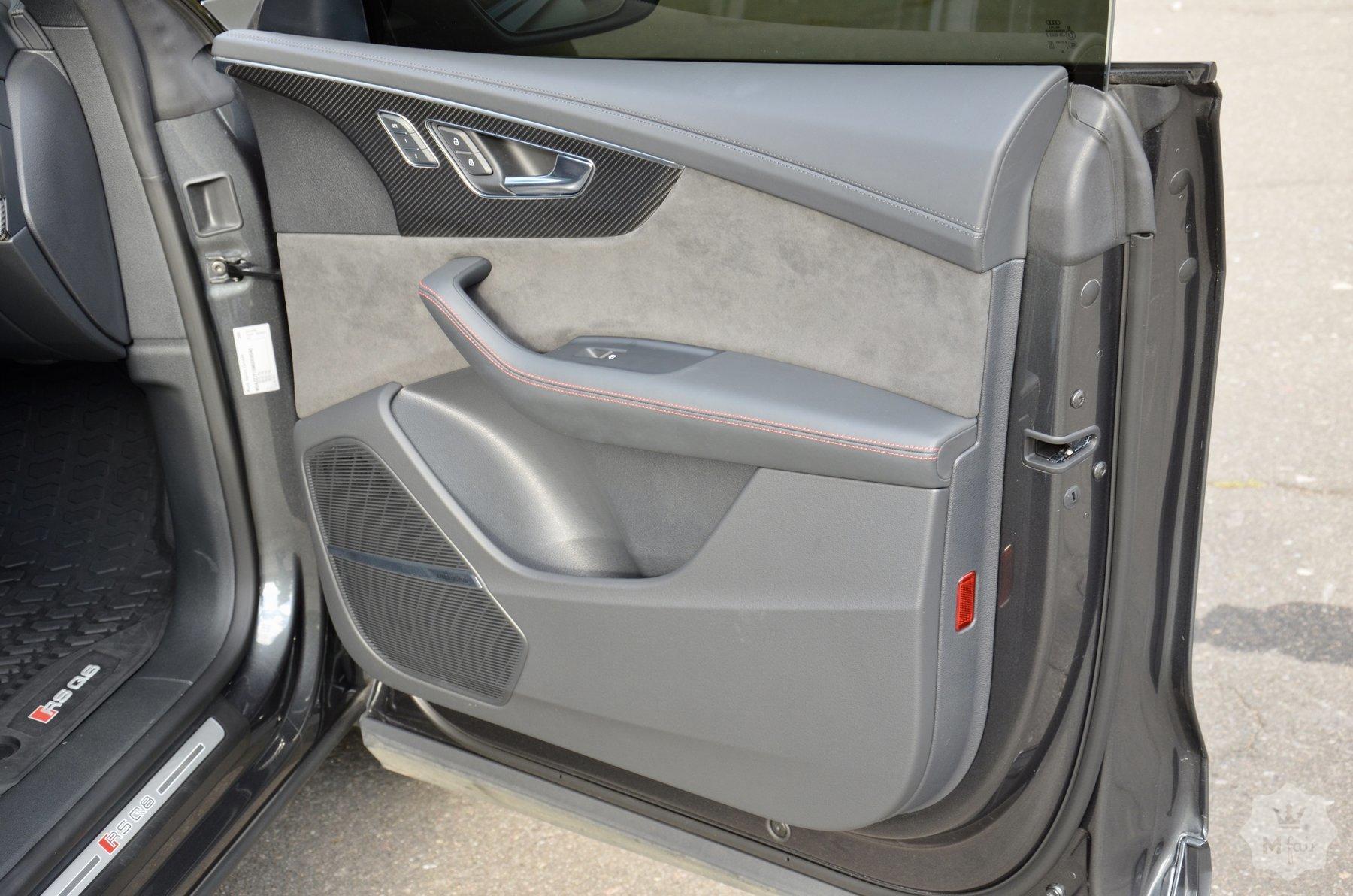 Продажа спортивного кроссовера Audi RS Q8 '2020 в Киеве