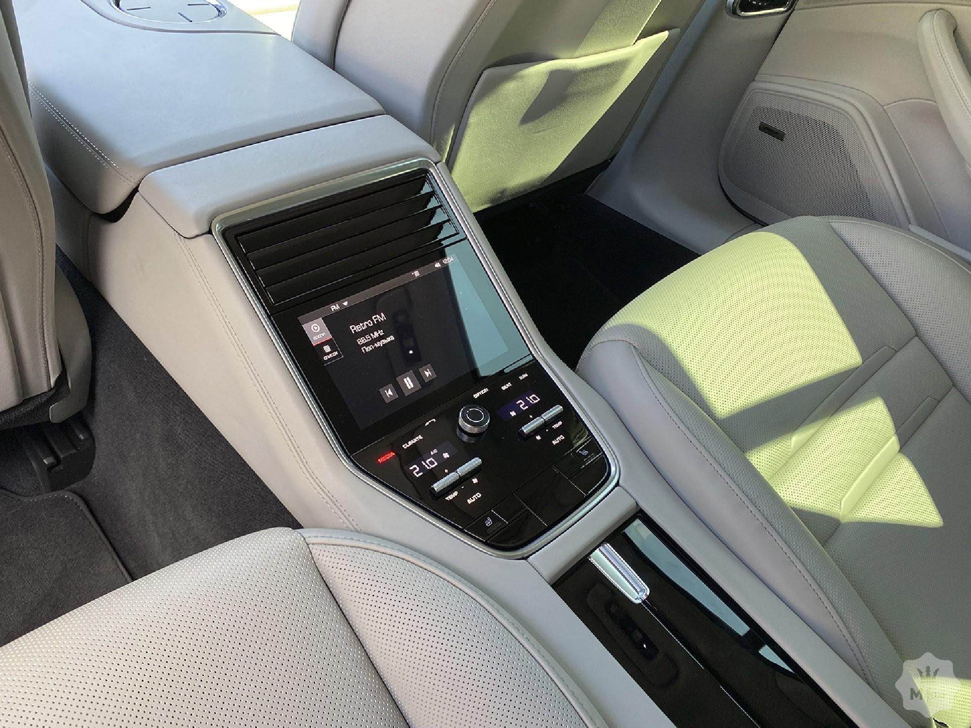 Продажа гибридного Porsche Panamera 4 E-Hybrid '2018 в Одессе