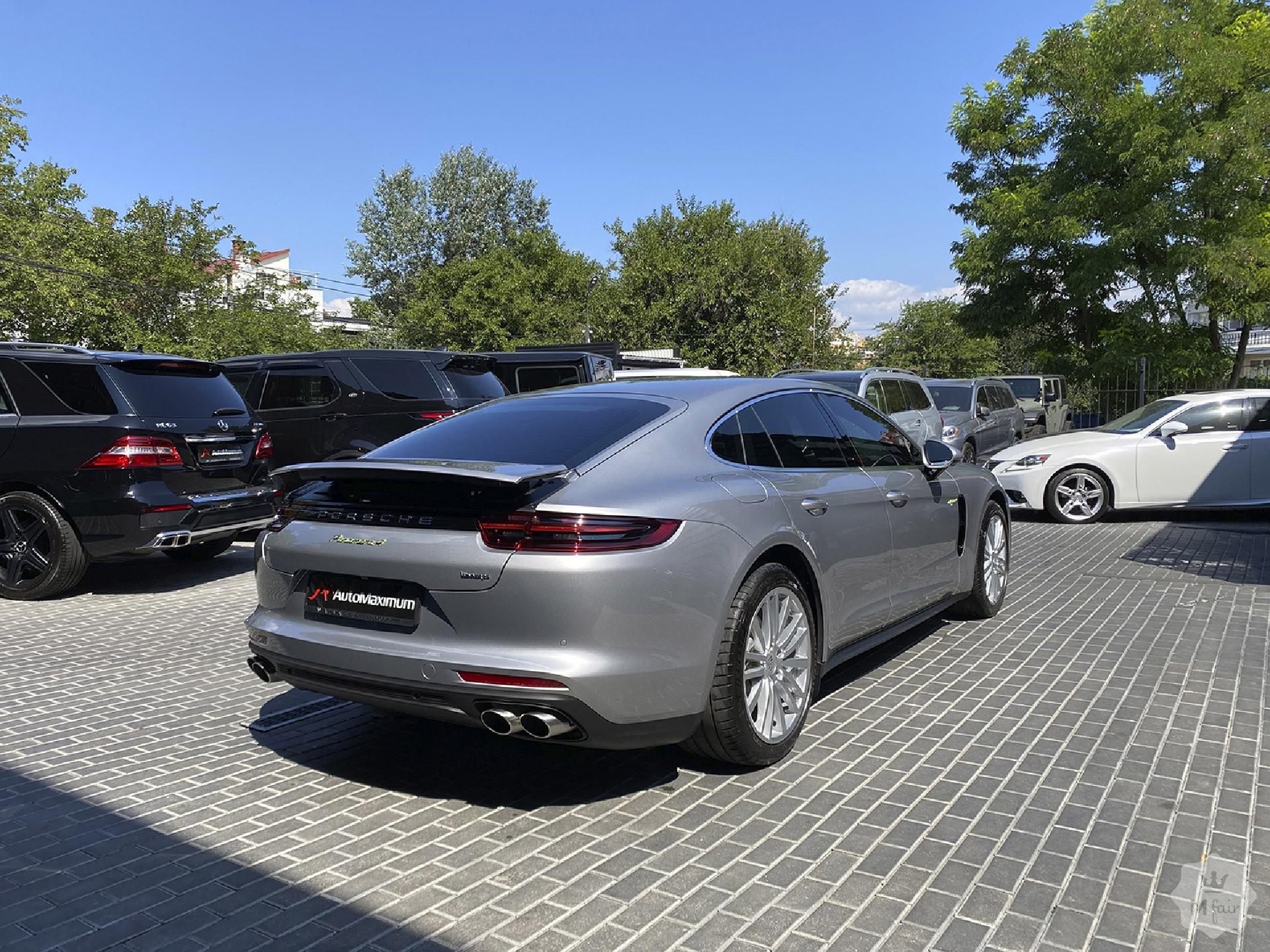 Продажа гибридного Porsche Panamera 4 E-Hybrid '2018 в Одессе