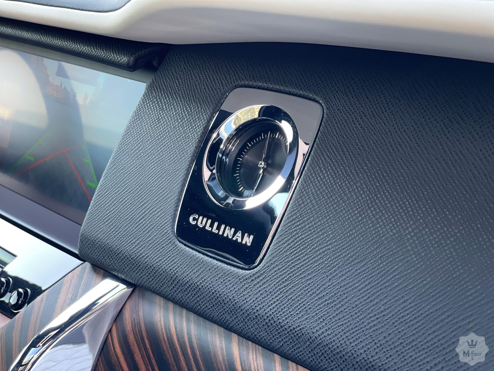 Продажа внедорожника Rolls Royce Cullinan Bespoke '2019 в Киеве