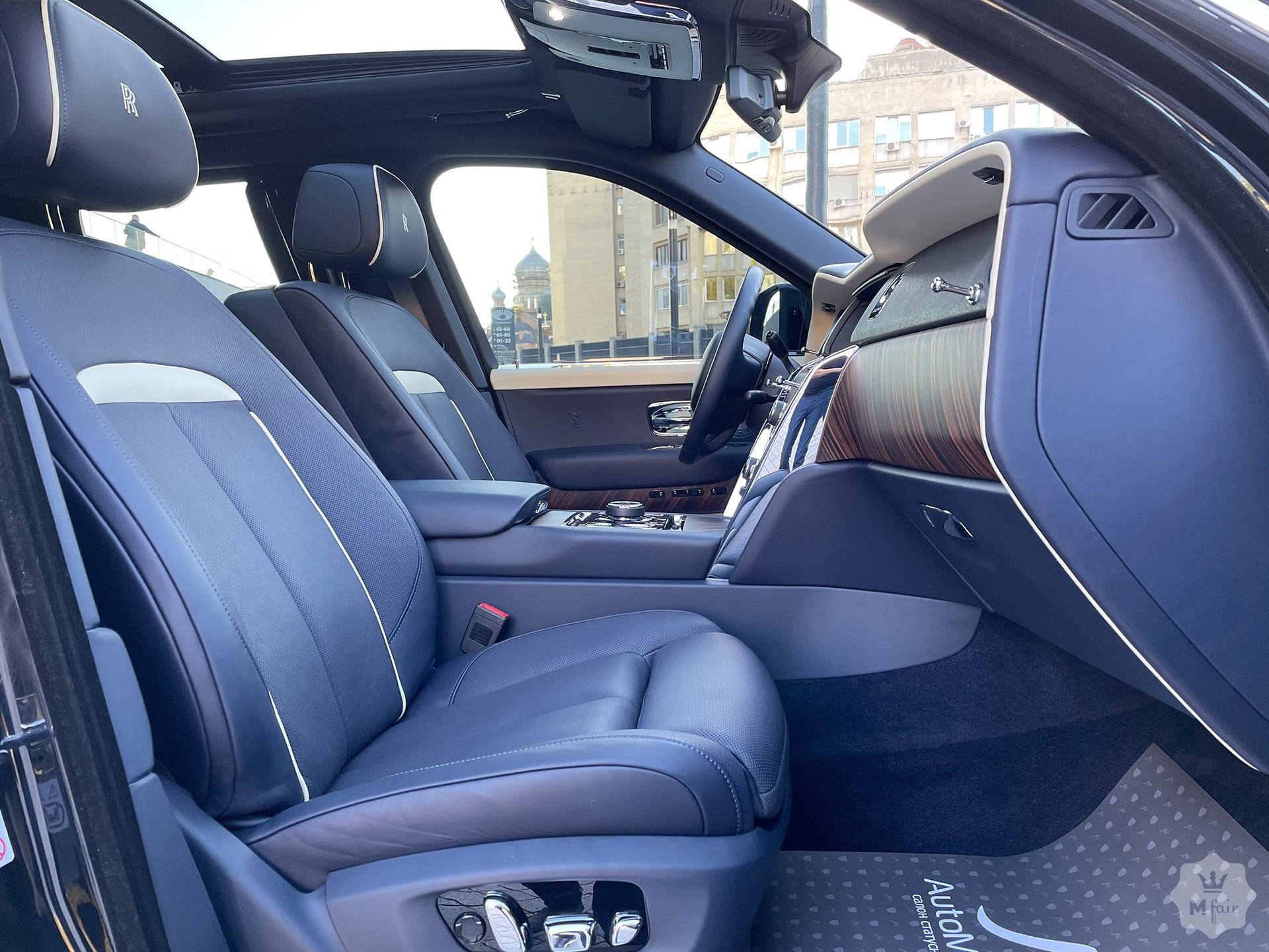 Продажа внедорожника Rolls Royce Cullinan Bespoke '2019 в Киеве