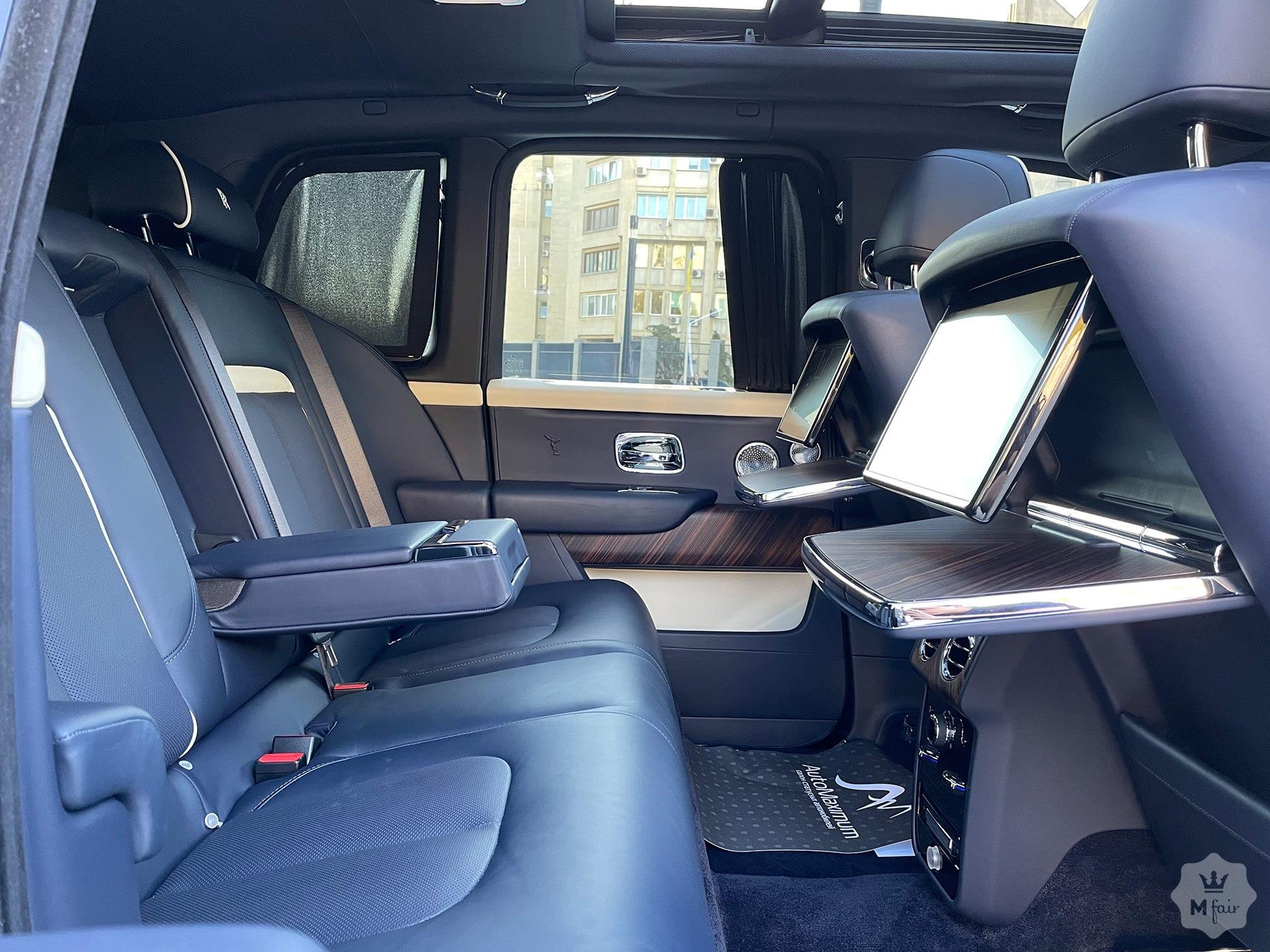 Продажа внедорожника Rolls Royce Cullinan Bespoke '2019 в Киеве