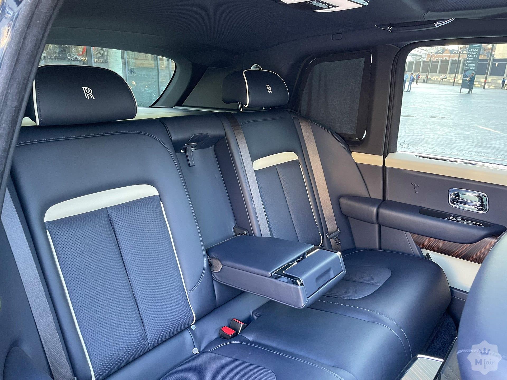 Продажа внедорожника Rolls Royce Cullinan Bespoke '2019 в Киеве