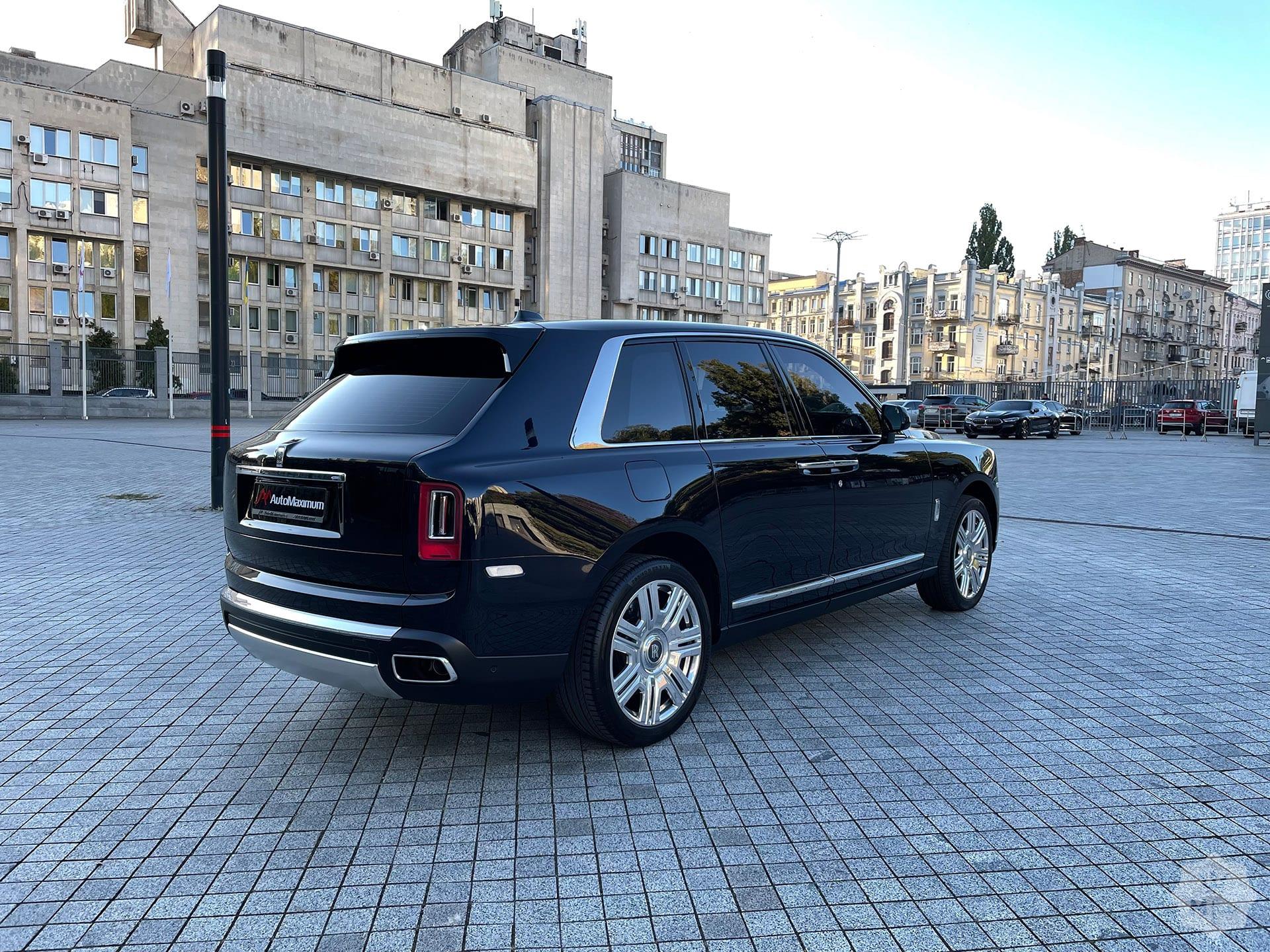 Продажа внедорожника Rolls Royce Cullinan Bespoke '2019 в Киеве