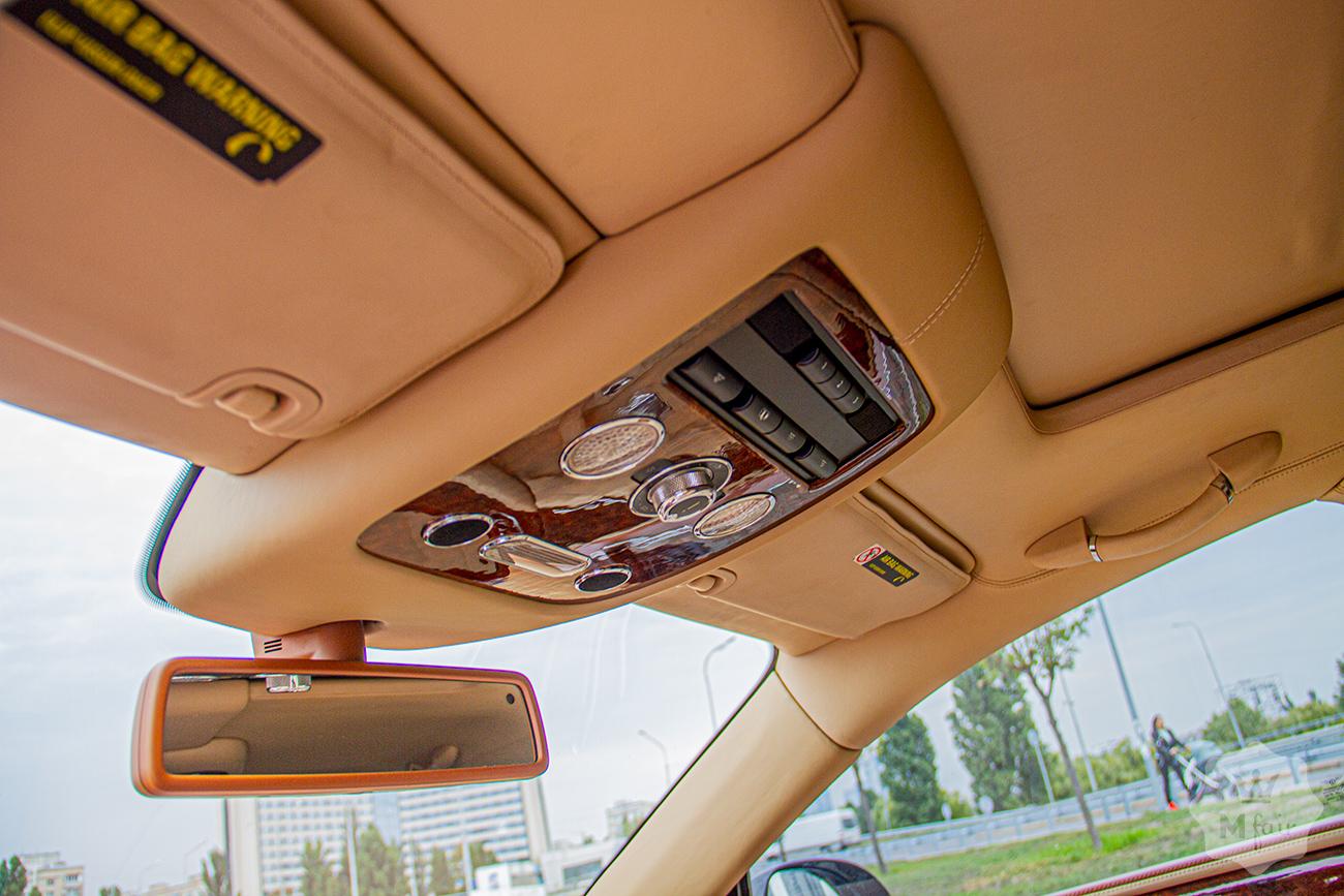 Прокат люкс седана Bentley Continental Flying Spur W12 '2015 в Киеве