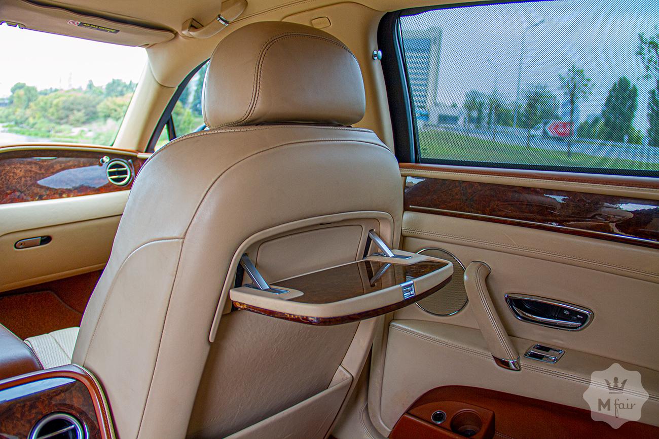 Прокат люкс седана Bentley Continental Flying Spur W12 '2015 в Киеве