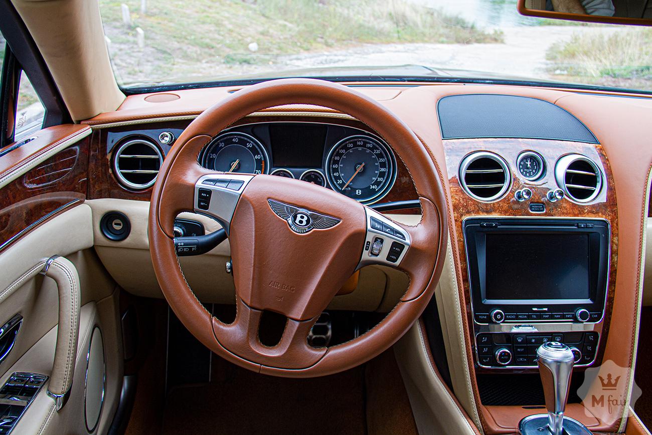 Прокат люкс седана Bentley Continental Flying Spur W12 '2015 в Киеве